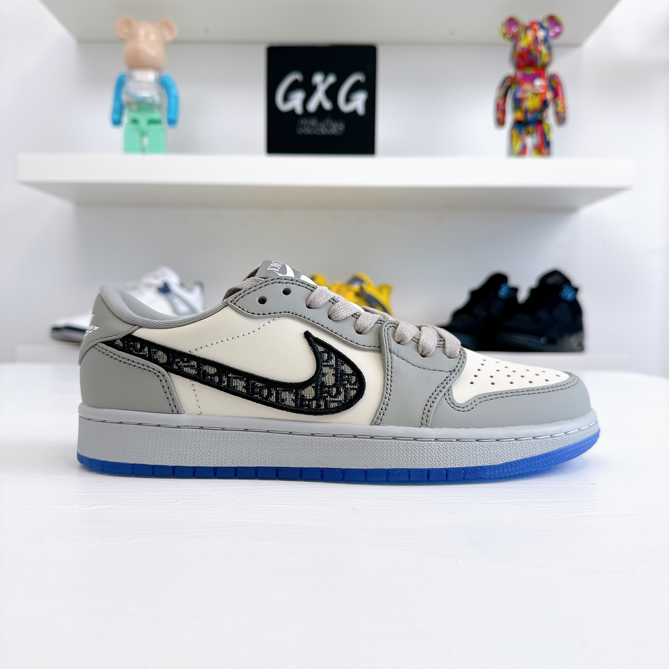 Air Jordan 1 Low x Dior 'White Grey' CN8608-002