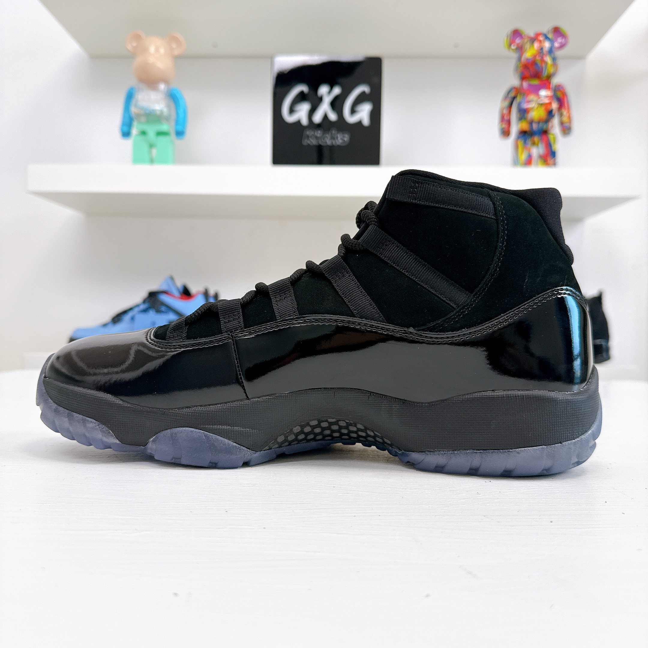 Air Jordan 11 Retro 'Cap and Gown' 378037-005