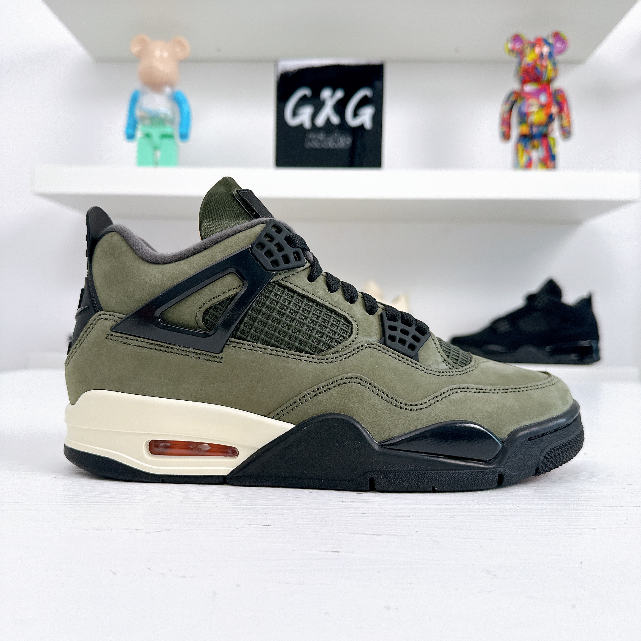 Air Jordan 4 x Undefeated 'Deep Green' 2025 IB1519-200