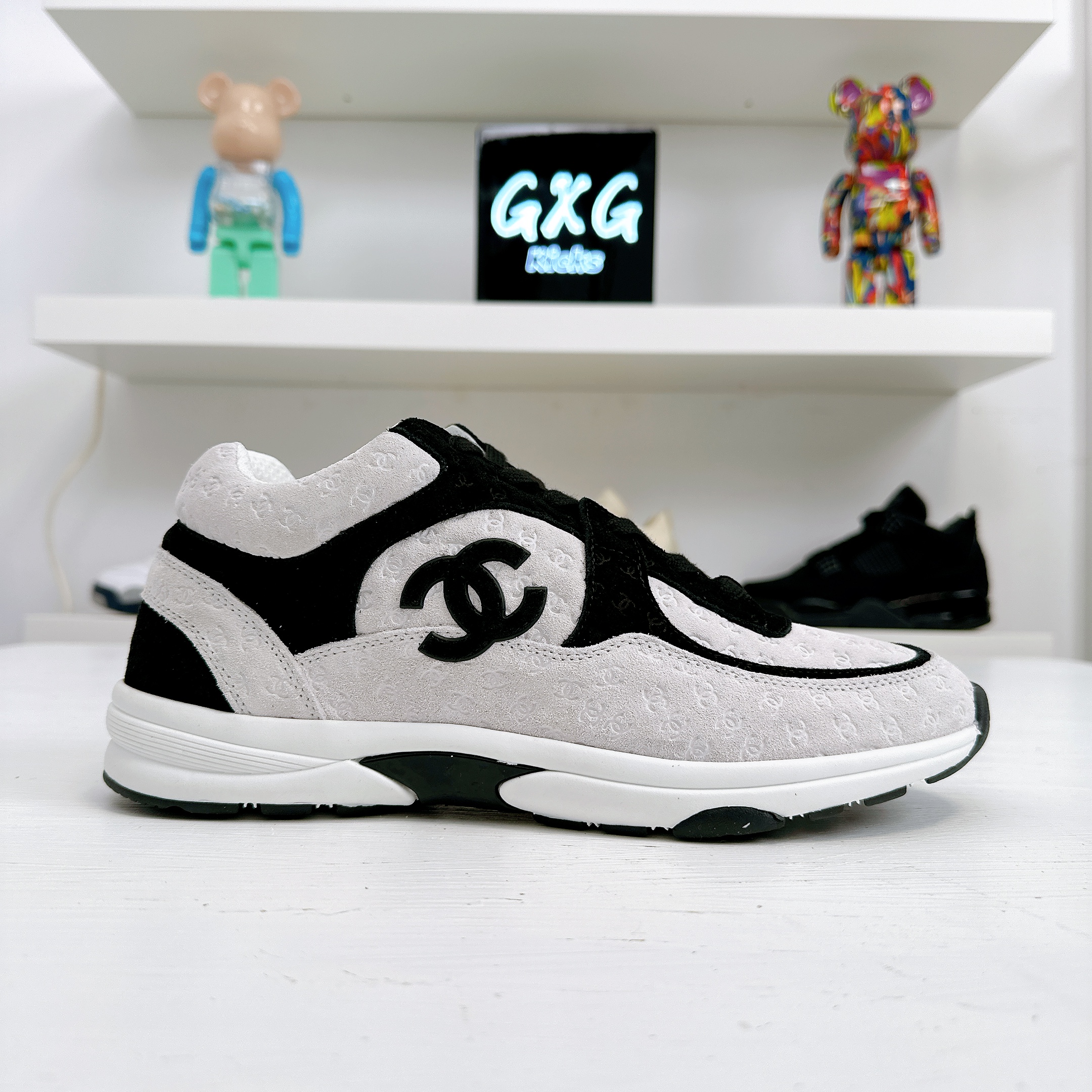 Chanel CC Embossed Logo White Black Suede - G39230 X56689 K4719