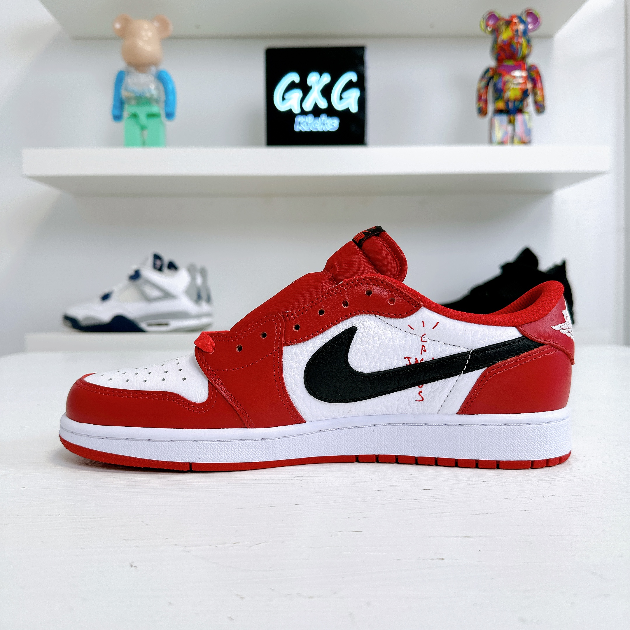 Travis Scott x Air Jordan 1 Low “Chicago” DM7866-101