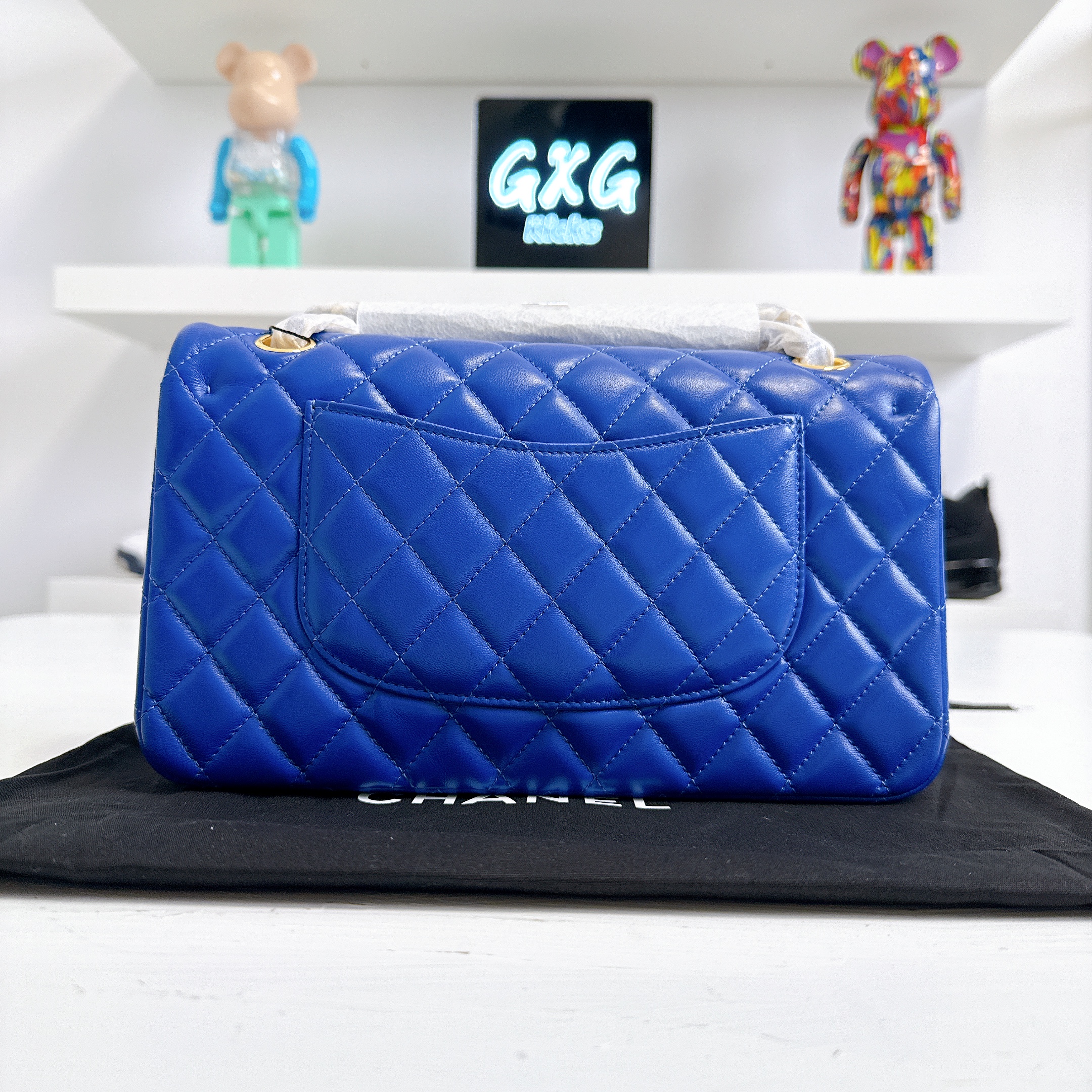 CHANEL Lambskin Quilted Medium Double Flap Royal Blue