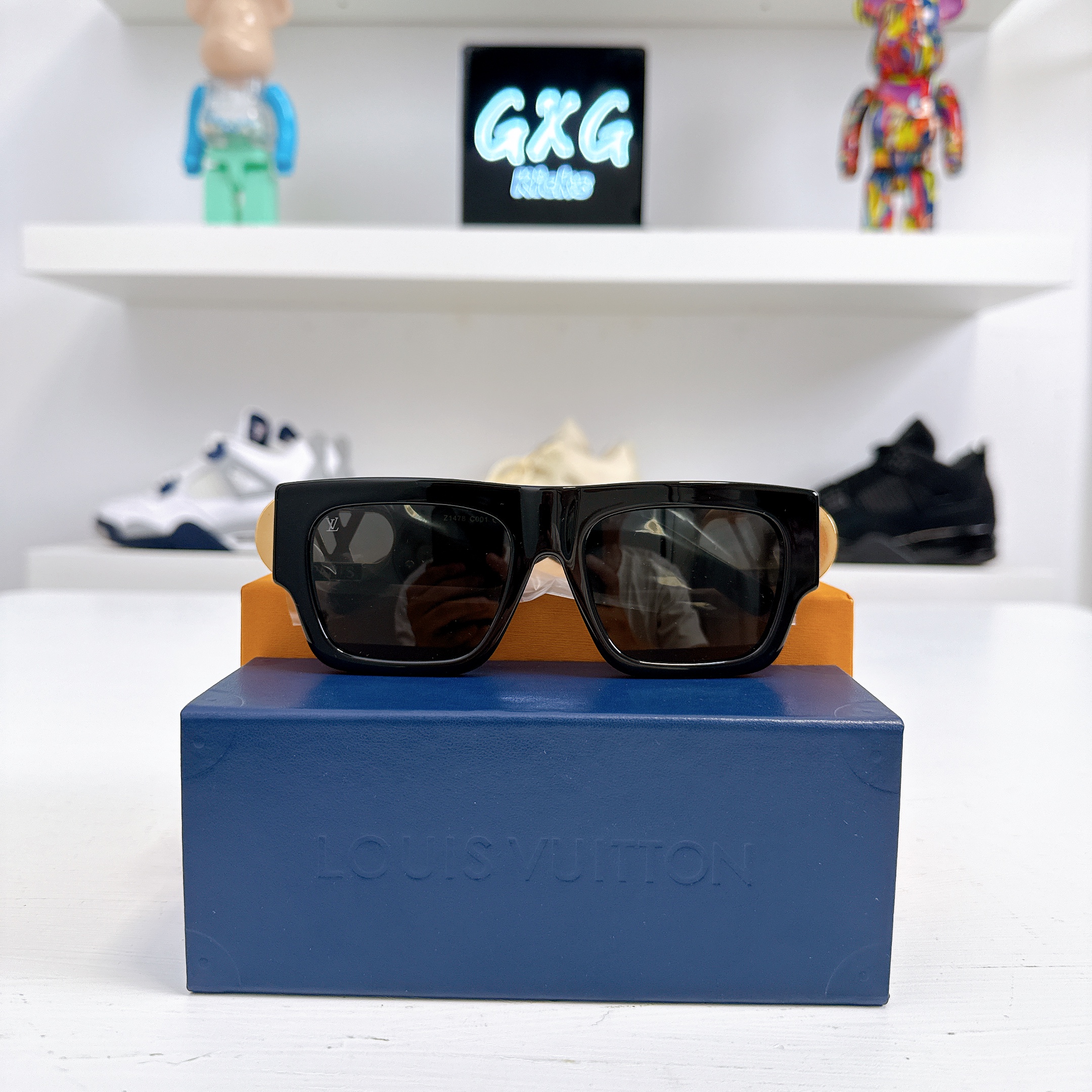 LV Clash Square Large Sunglasses