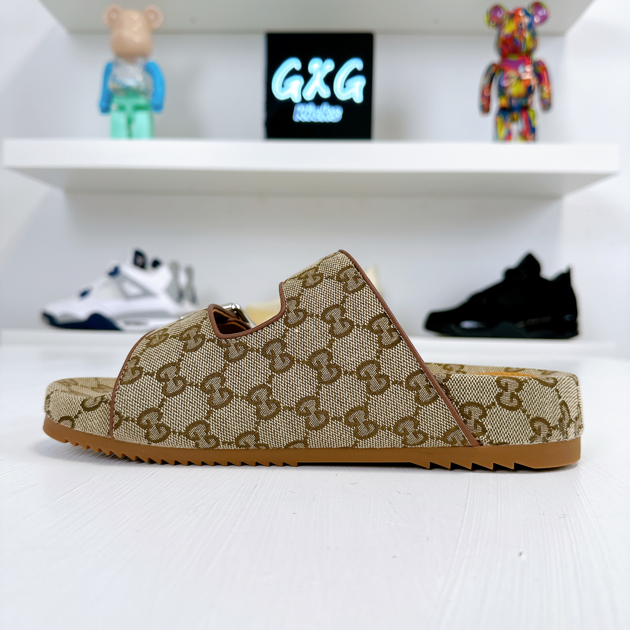 Gucci GG Canvas Canvas Slides