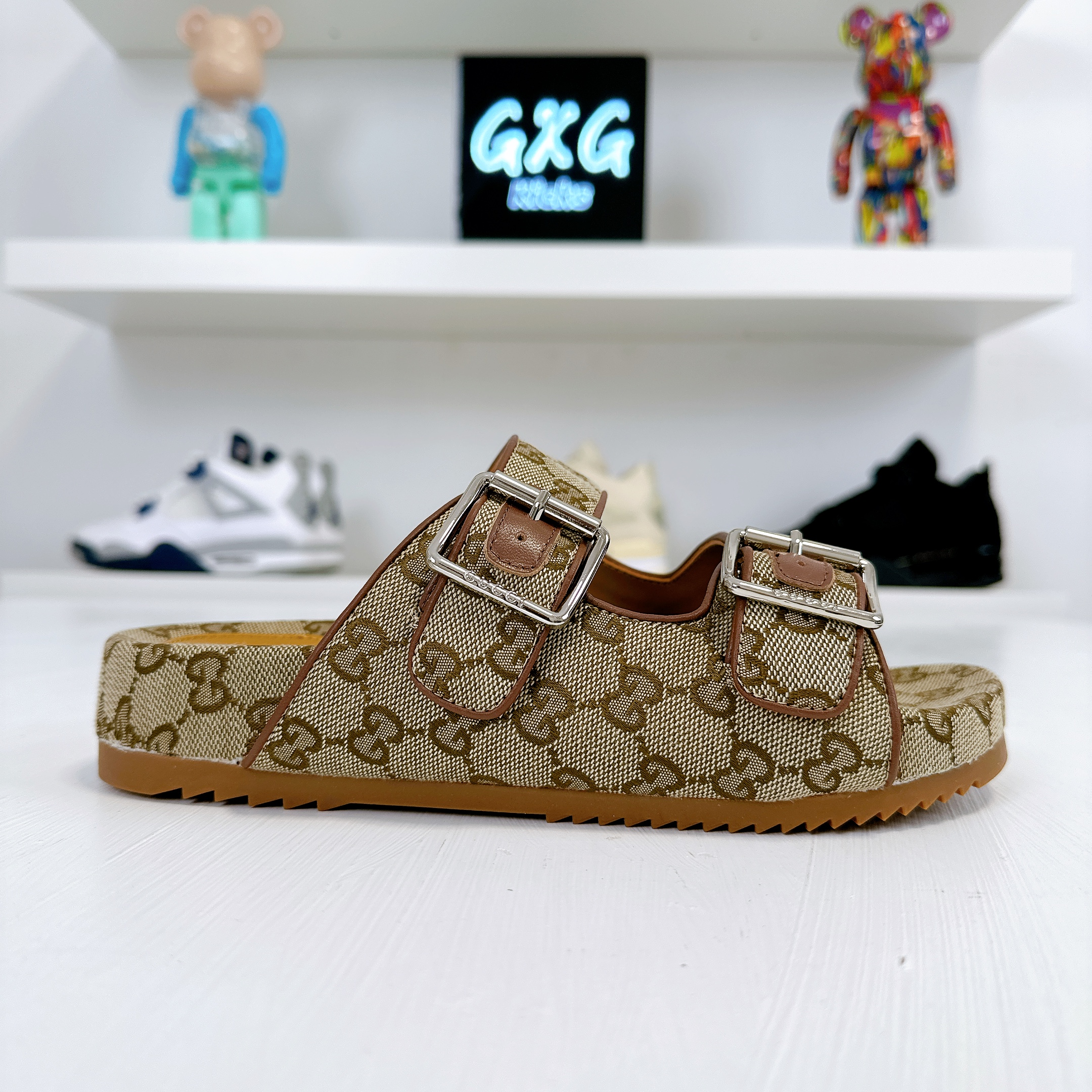 Gucci GG Canvas Canvas Slides