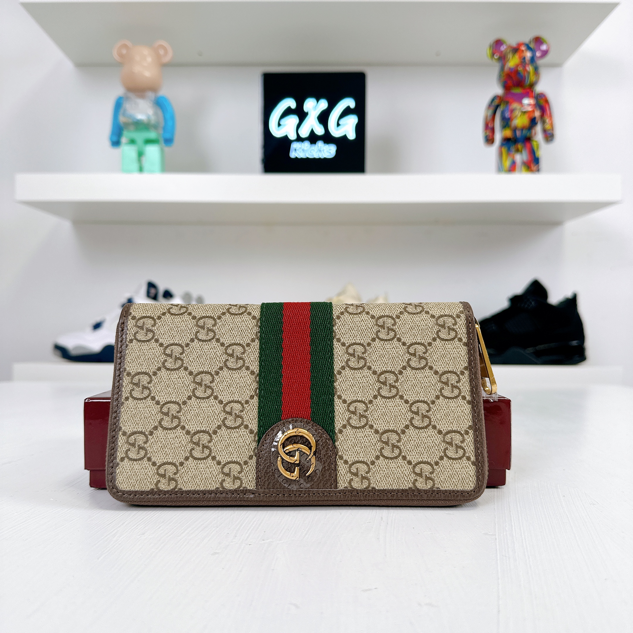 Gucci GG Canvas Chain Wallet  Brown