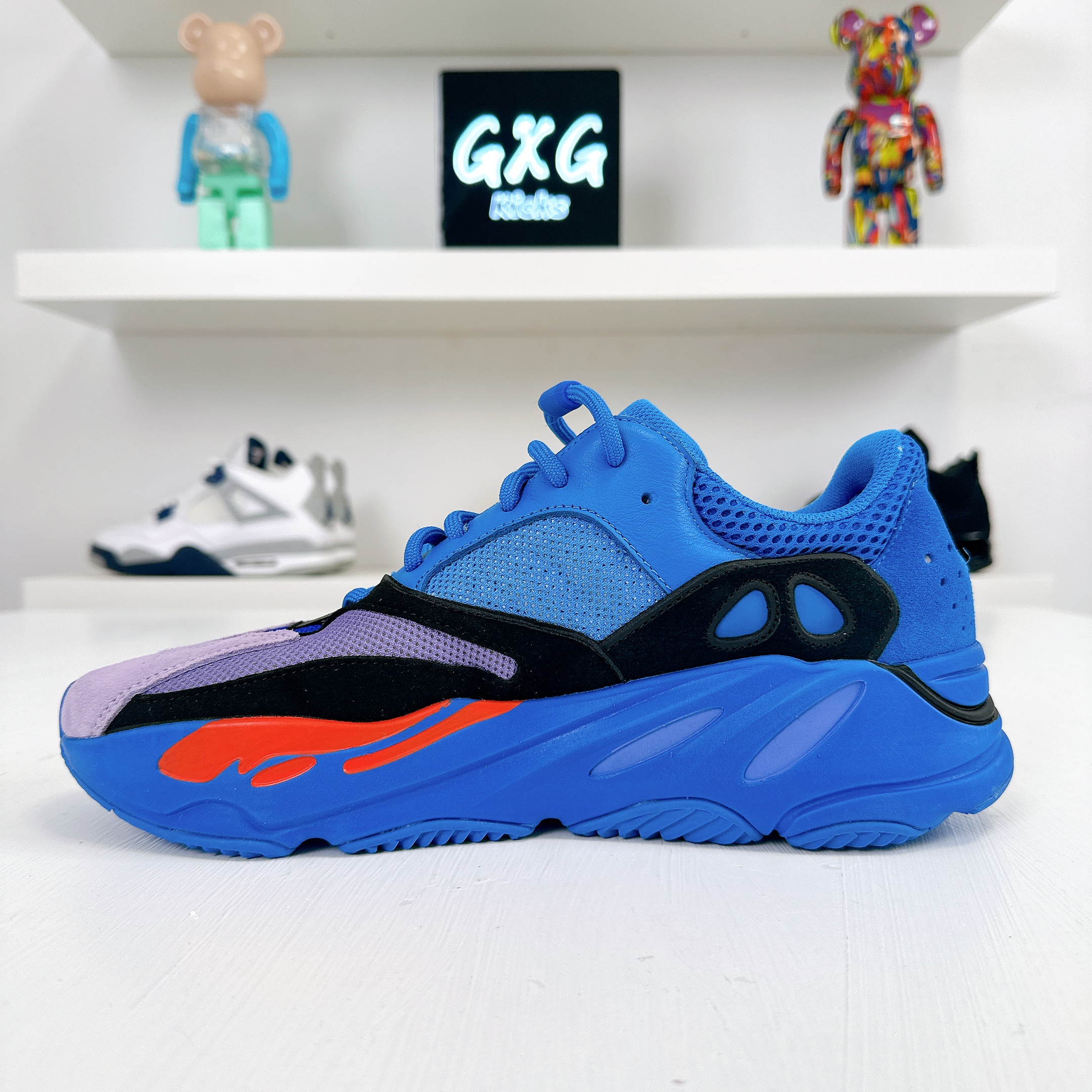 adidas Yeezy Boost 700 'Hi-Res Blue' HP6674