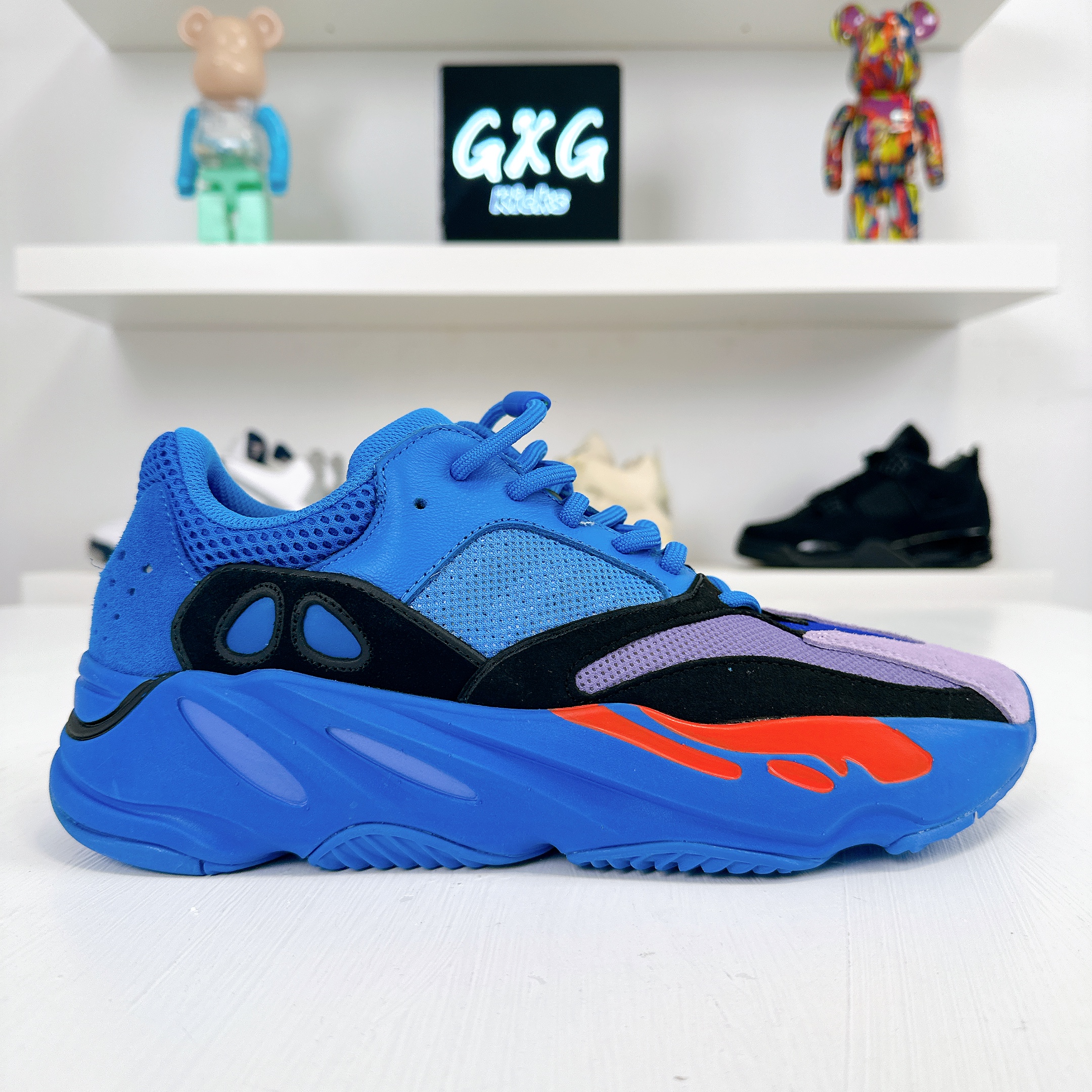 adidas Yeezy Boost 700 'Hi-Res Blue' HP6674
