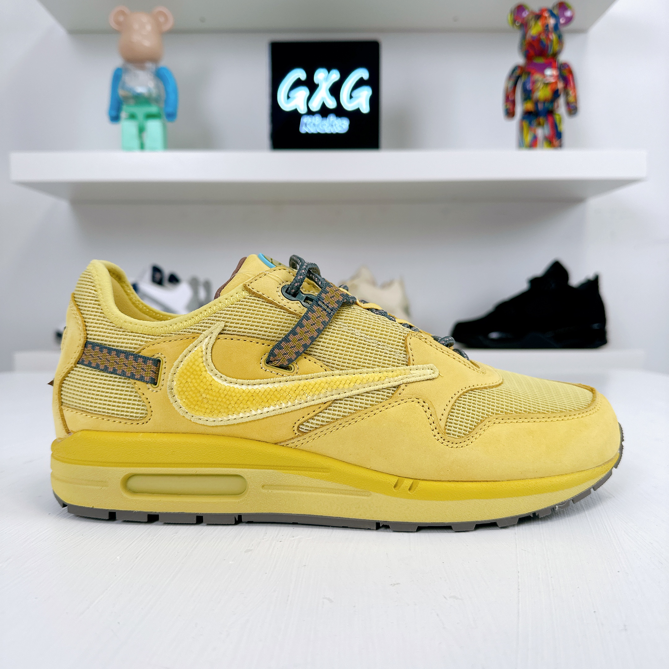 Nike x Travis Scott Air Max 1 'Saturn Gold' DO9392-700