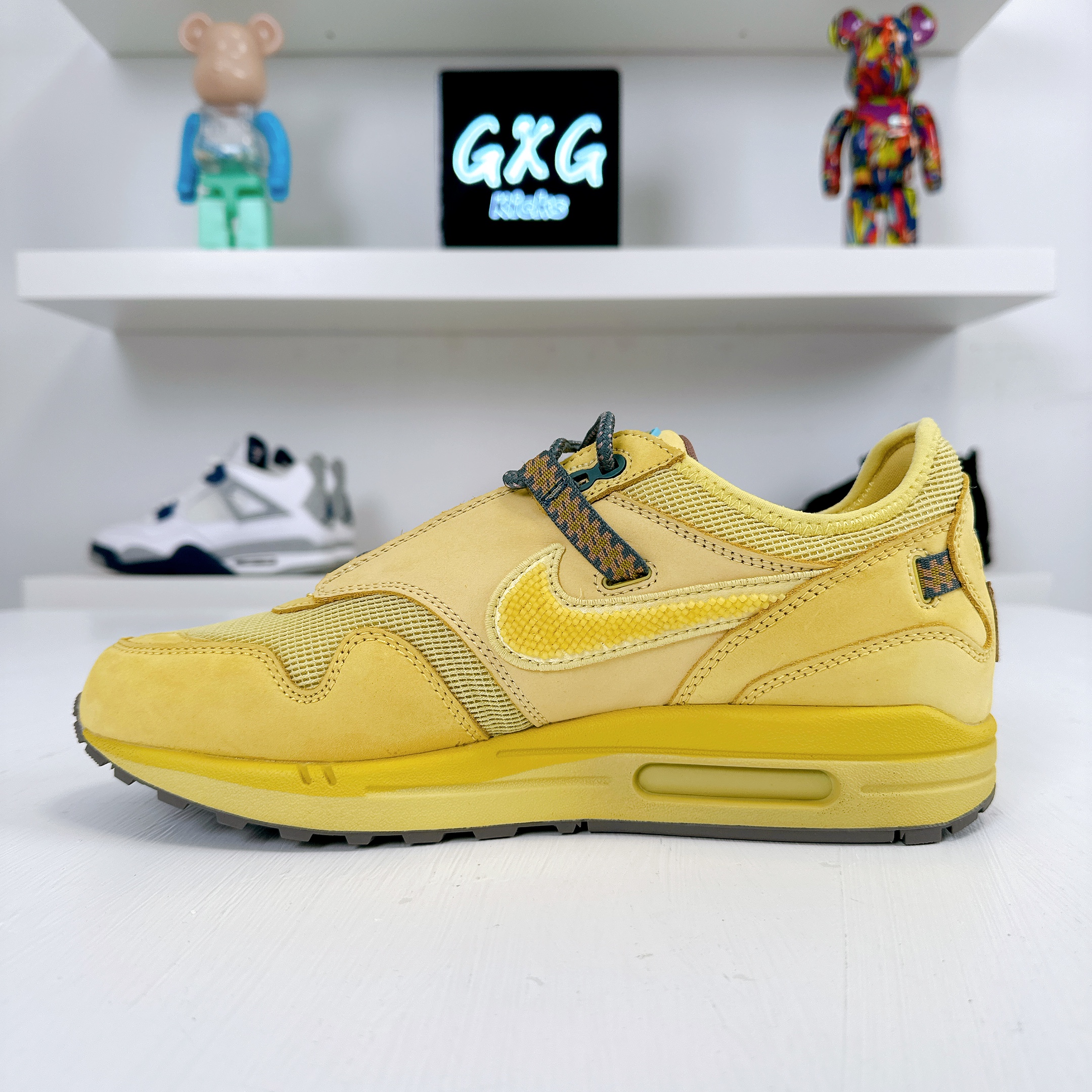 Nike x Travis Scott Air Max 1 'Saturn Gold' DO9392-700