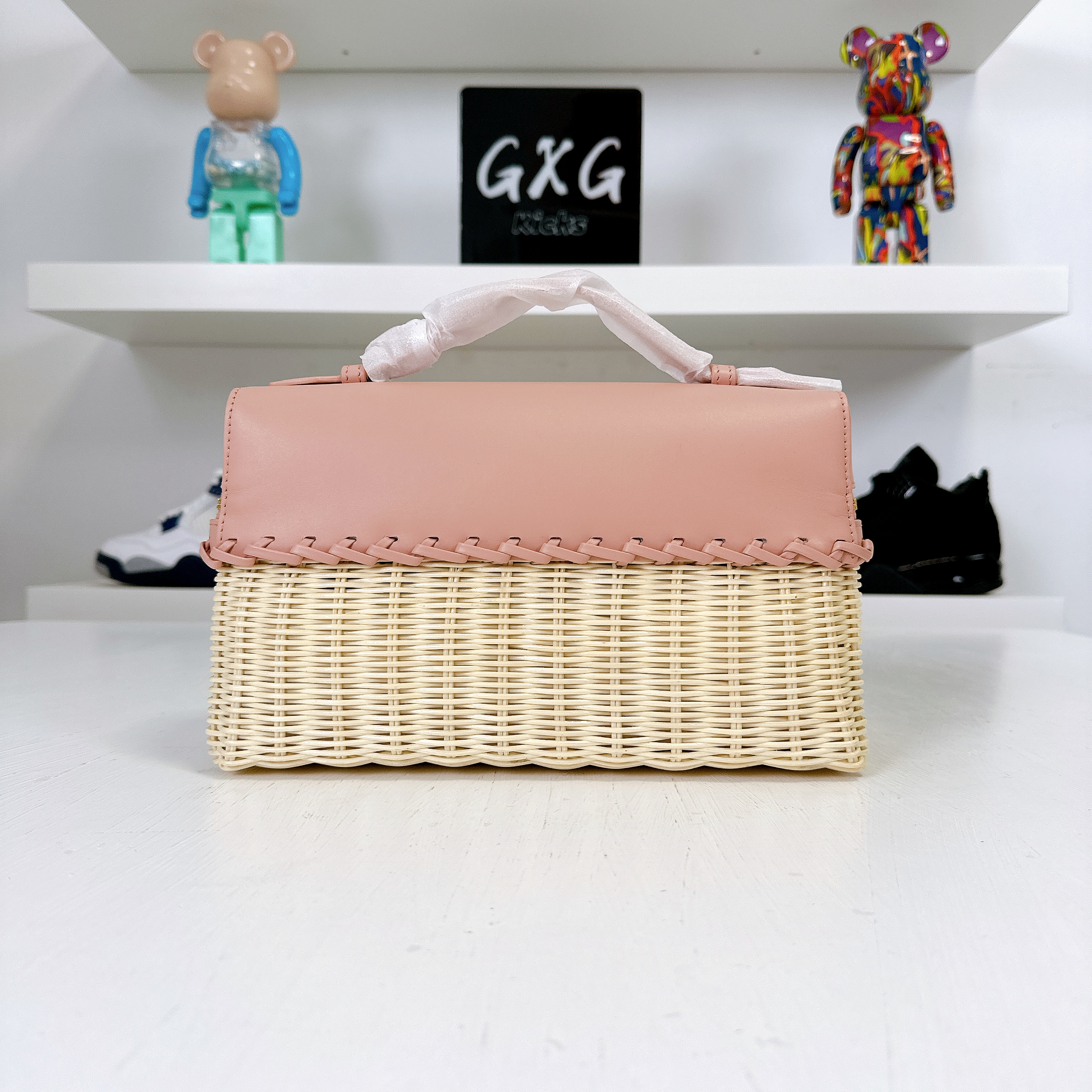 LORO PIANA Wicker Calfskin L19 Extra Pocket Pouch Feather Pink