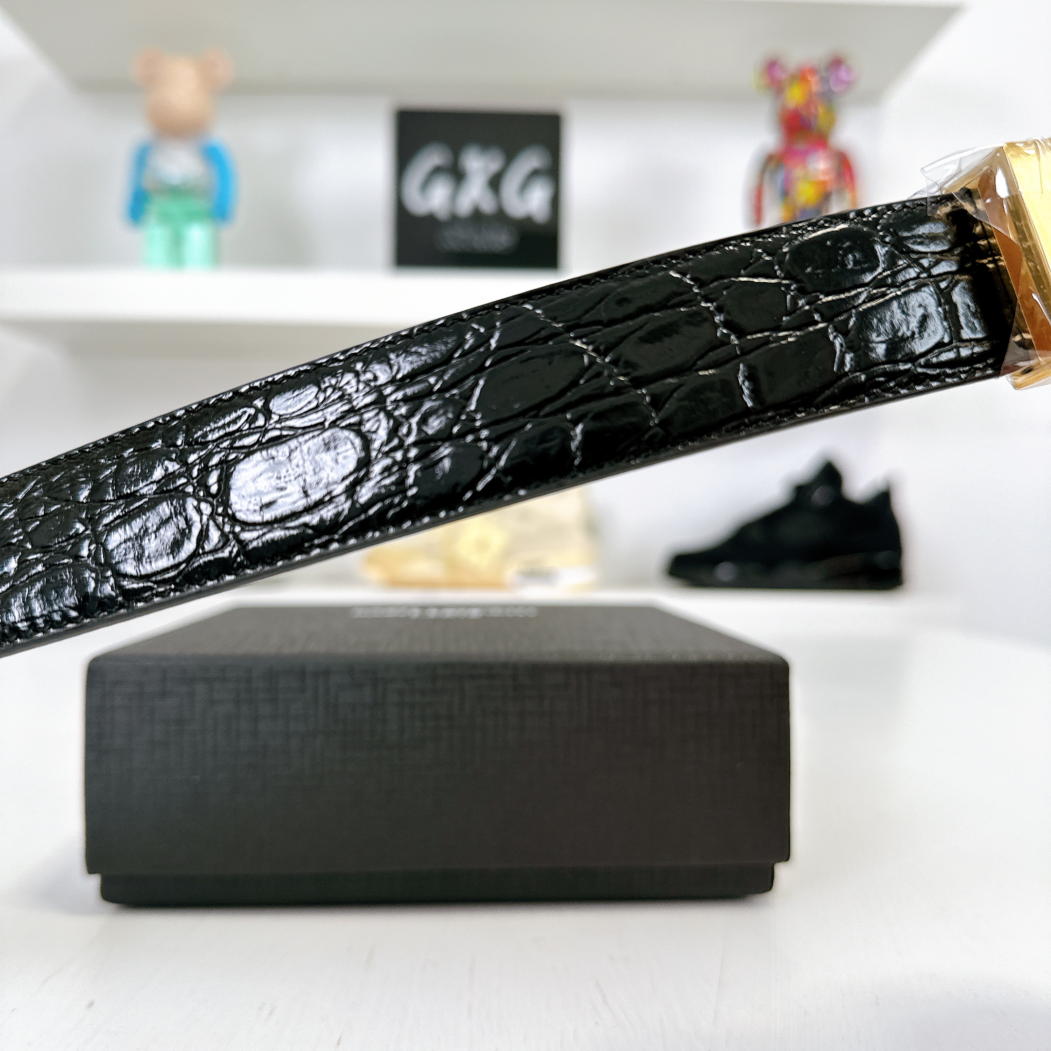 Saint Laurent Croc-Embossed Logo Belt