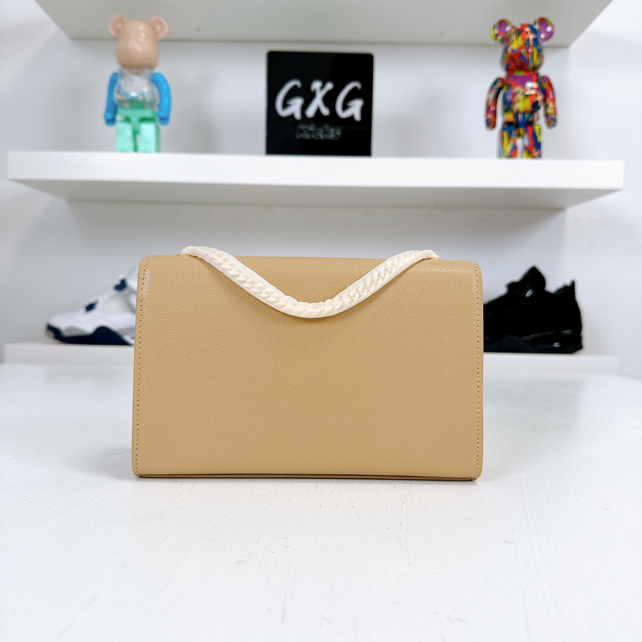 SAINT LAURENT Grain De Poudre Classic Monogram Cassandre Clutch