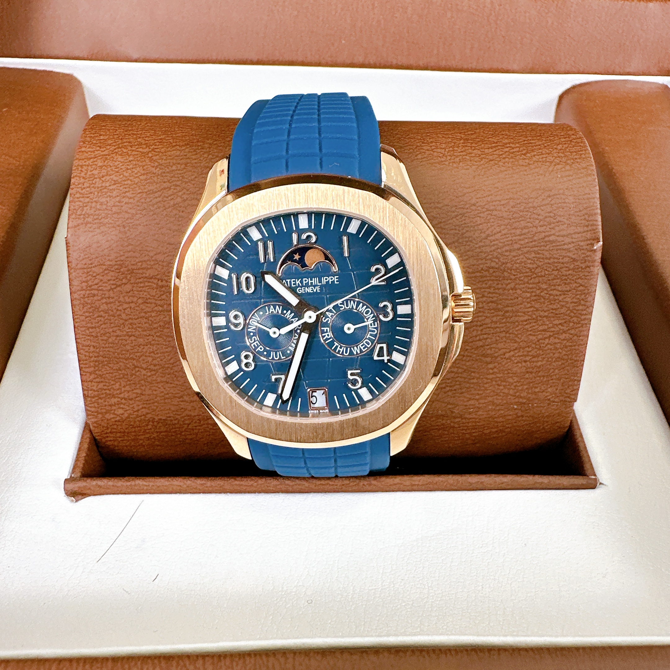 Patek Philippe Aquanaut Luce Annual Calendar Automatic Blue Dial Watch 5261R-001