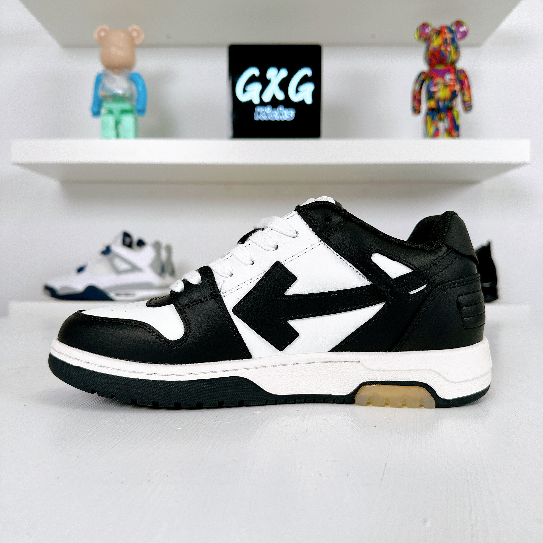 Off-White Out Of Office Low-Top Sneakers 'White Black' OMIA189C99LEA0011004