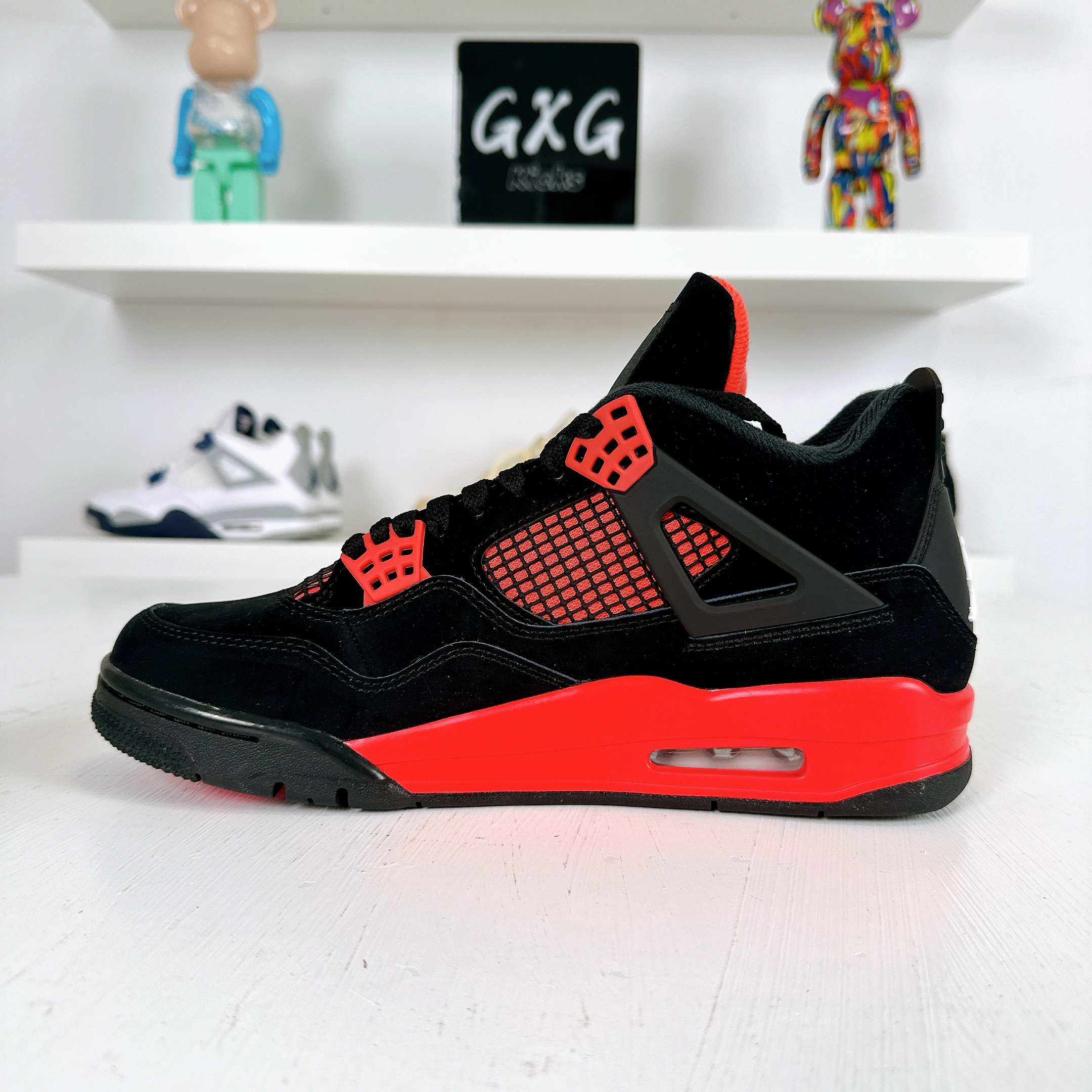 Air Jordan 4 Retro 'Red Thunder' CT8527-016