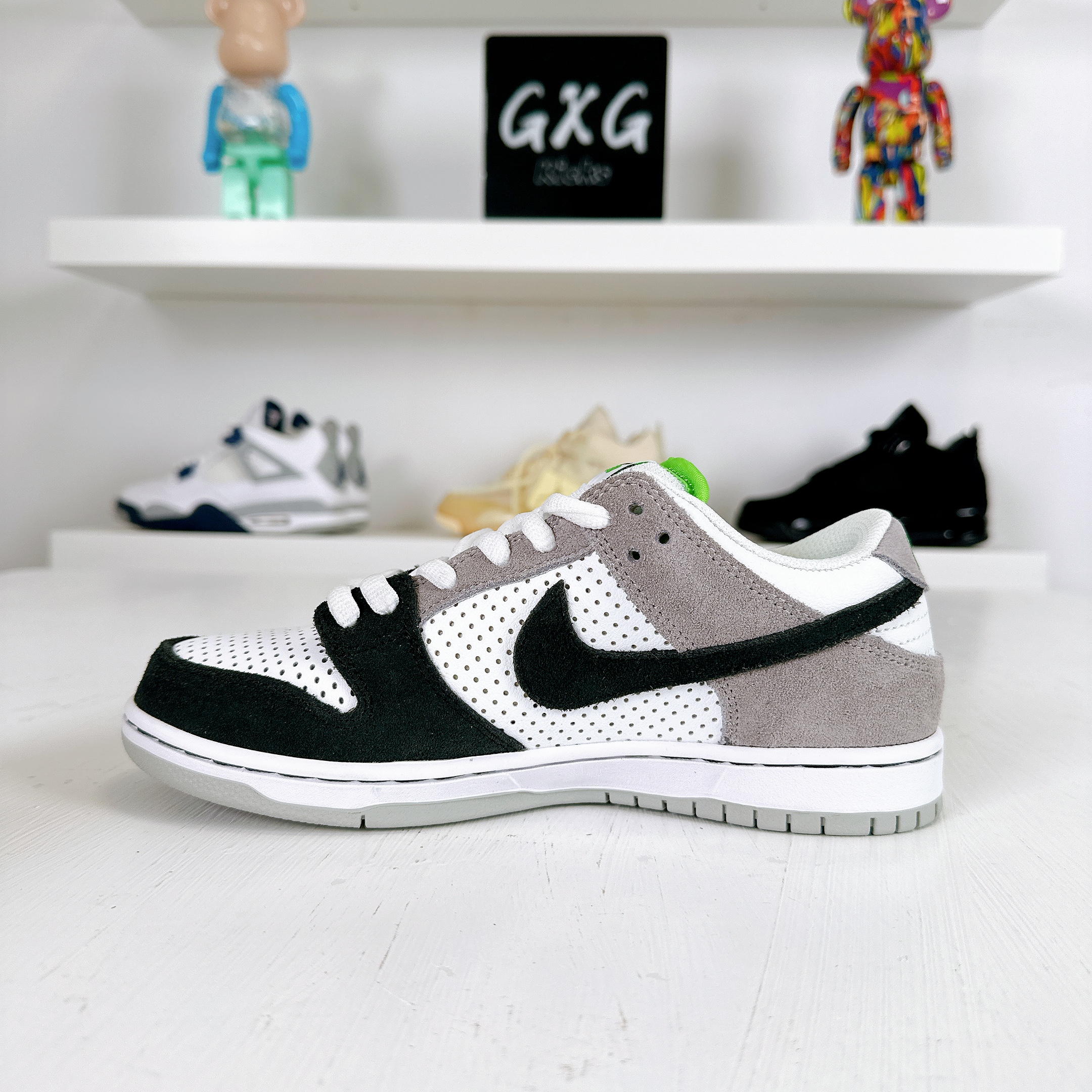 Nike SB Dunk Low 'Chlorophyll' BQ6817-011