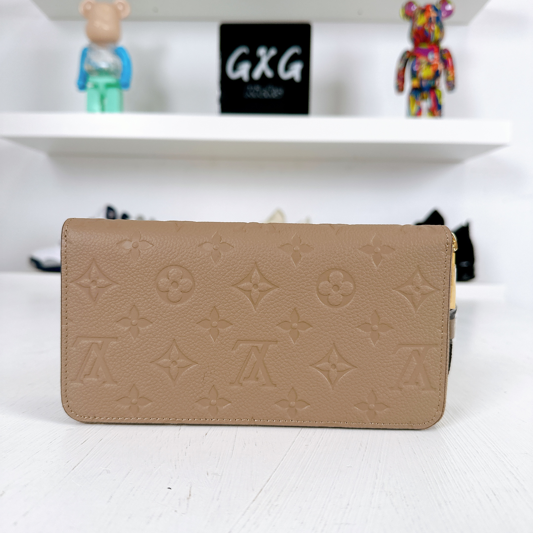 LOUIS VUITTON Sarah Wallets