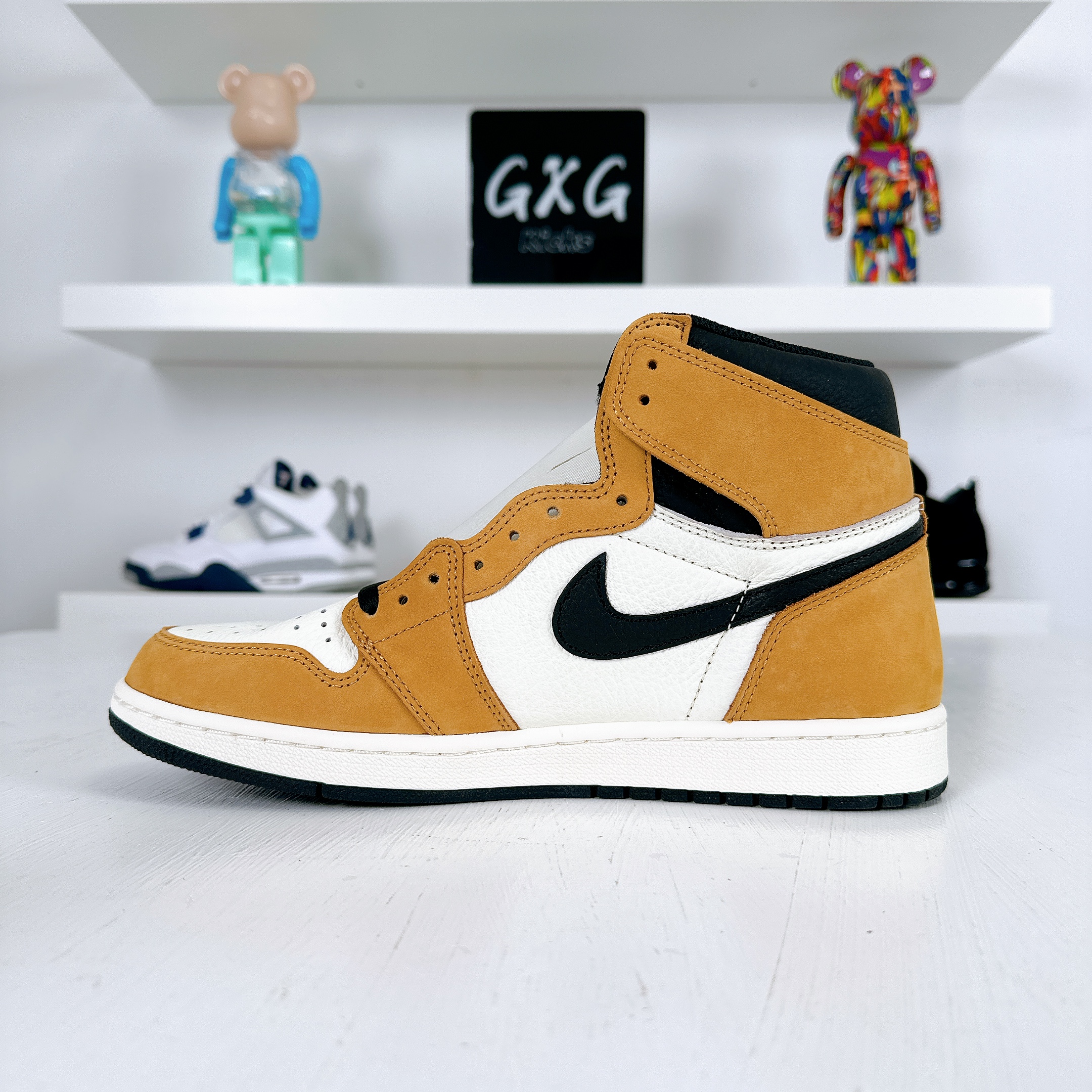 Air Jordan 1 Retro High OG 'Rookie of the Year' 555088-700