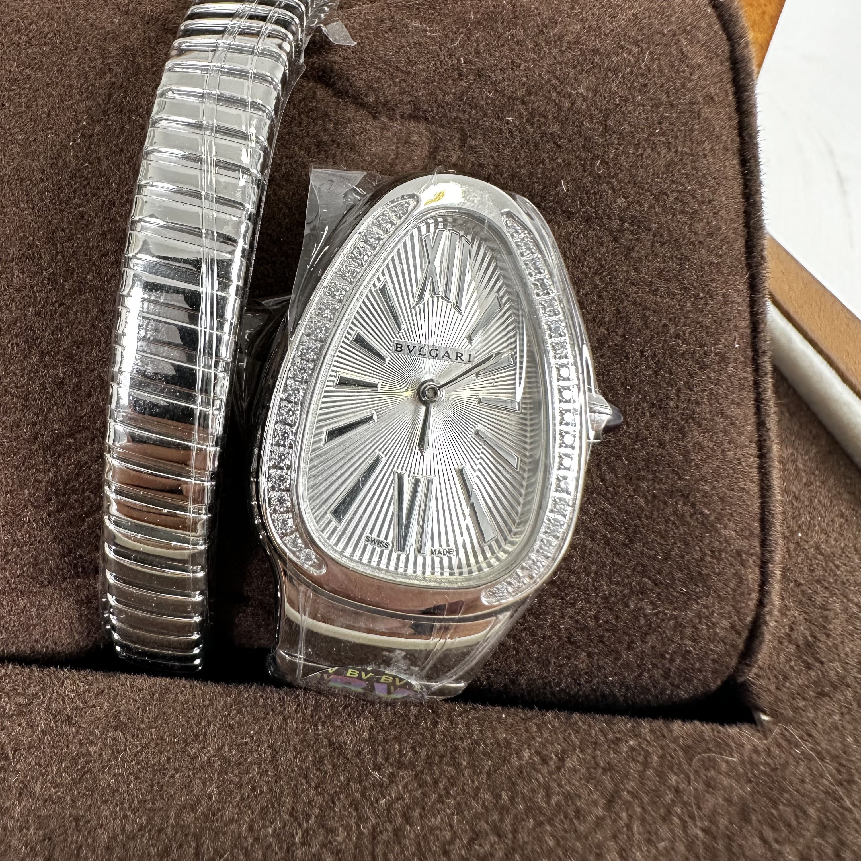 Bvlgari Serpenti Quartz Diamond White Dial Diamond Bezel Rubellite Cro
