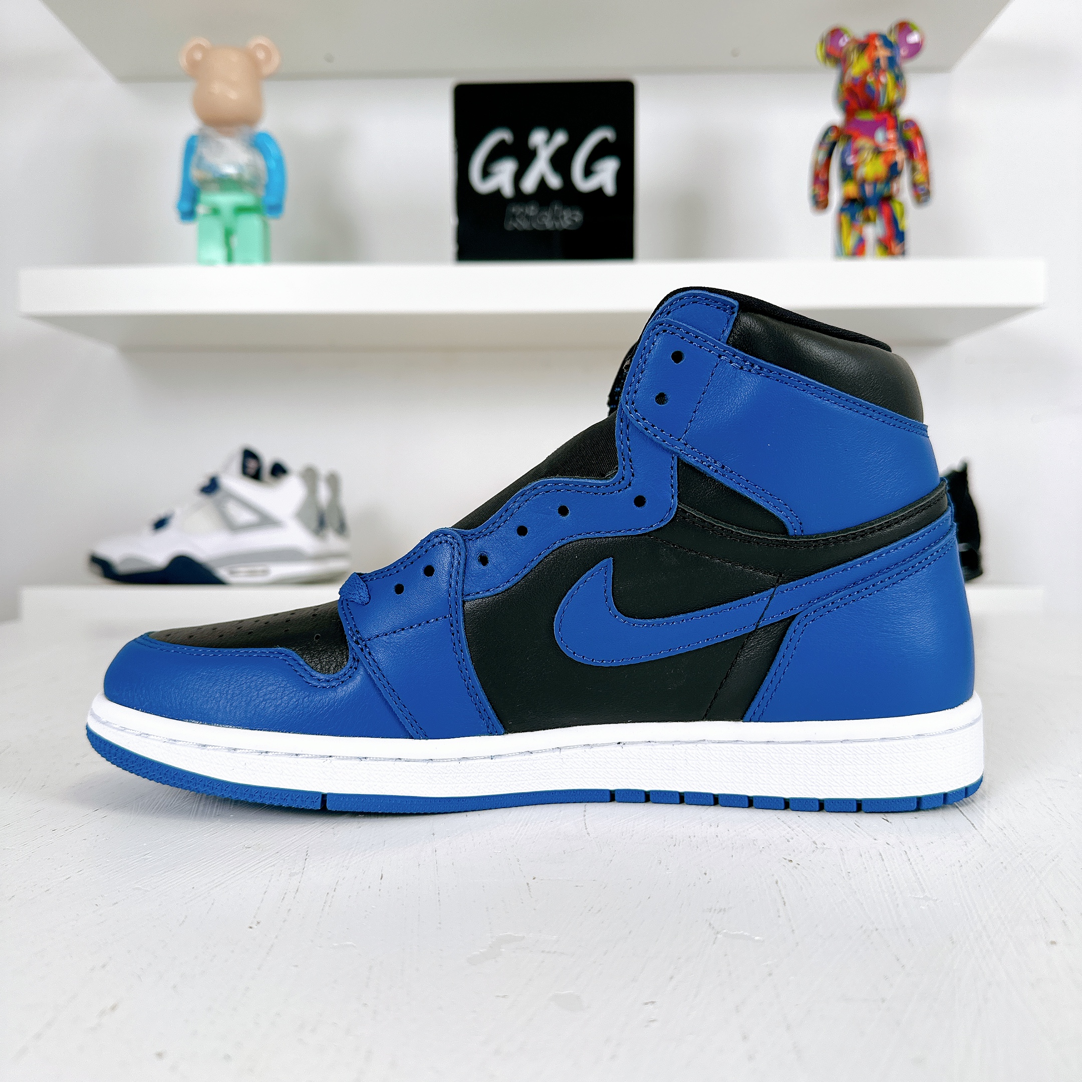 Air Jordan 1 Retro High OG 'Dark Marina Blue' 555088-404