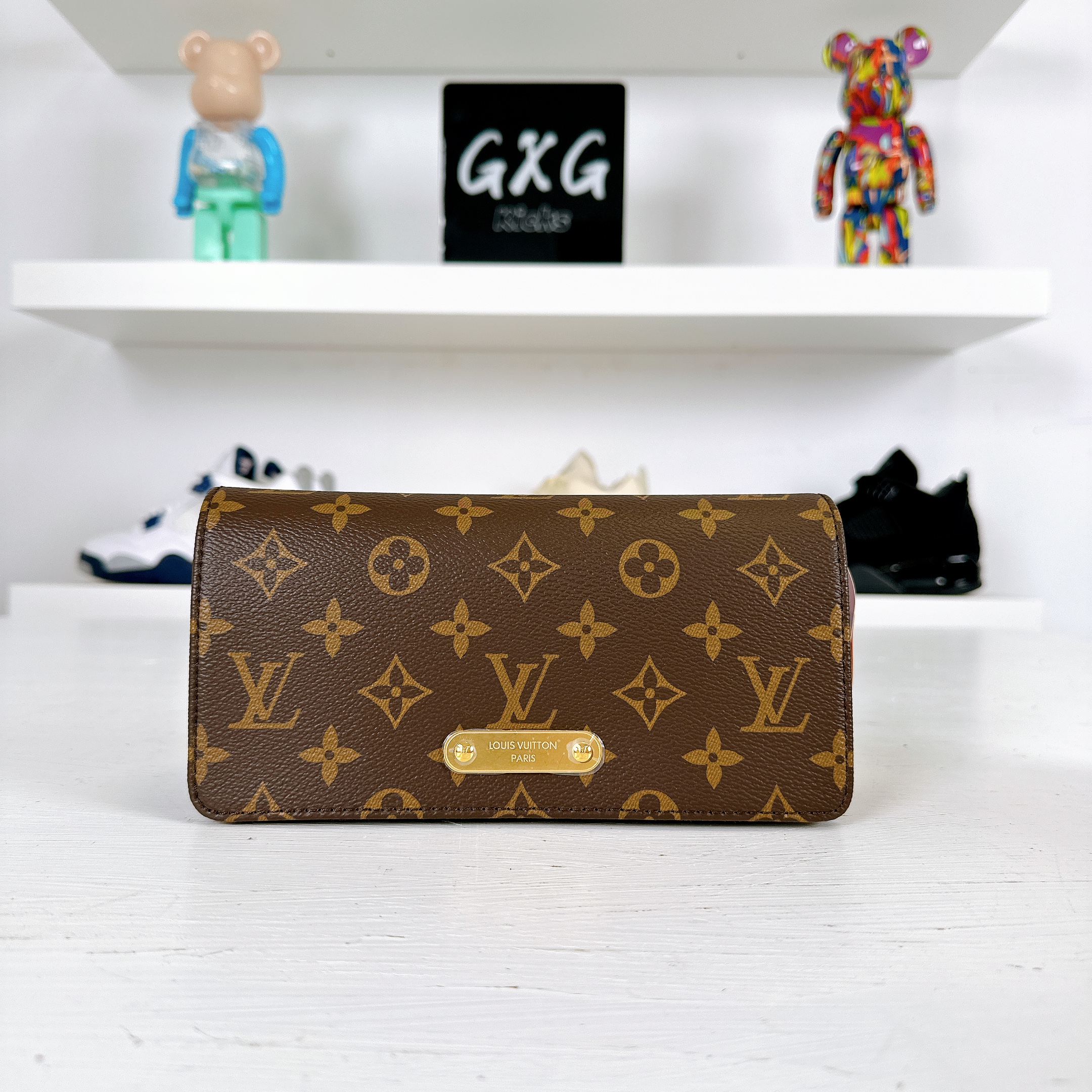 Louis Vuitton Wallet On Chain Lily Monogram in Coated Canvas with Gold-tone