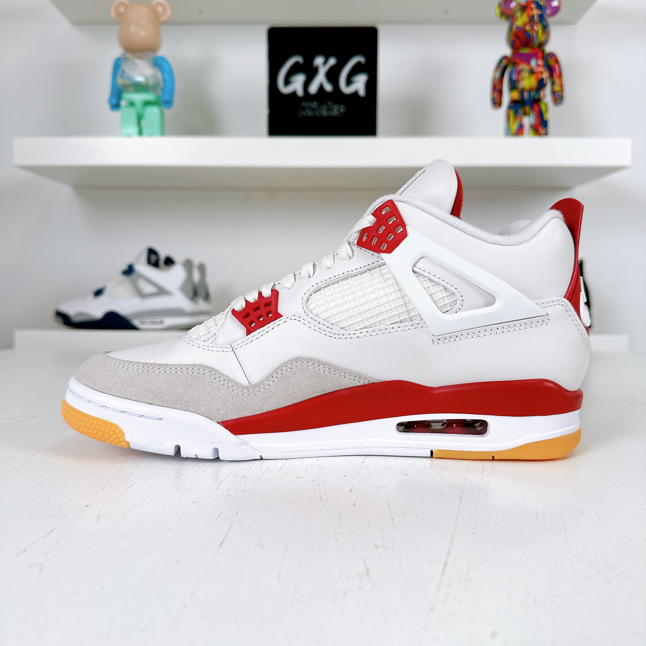 Nike Air Jordan 4 Retro 'Varsity Red' DR5415-106