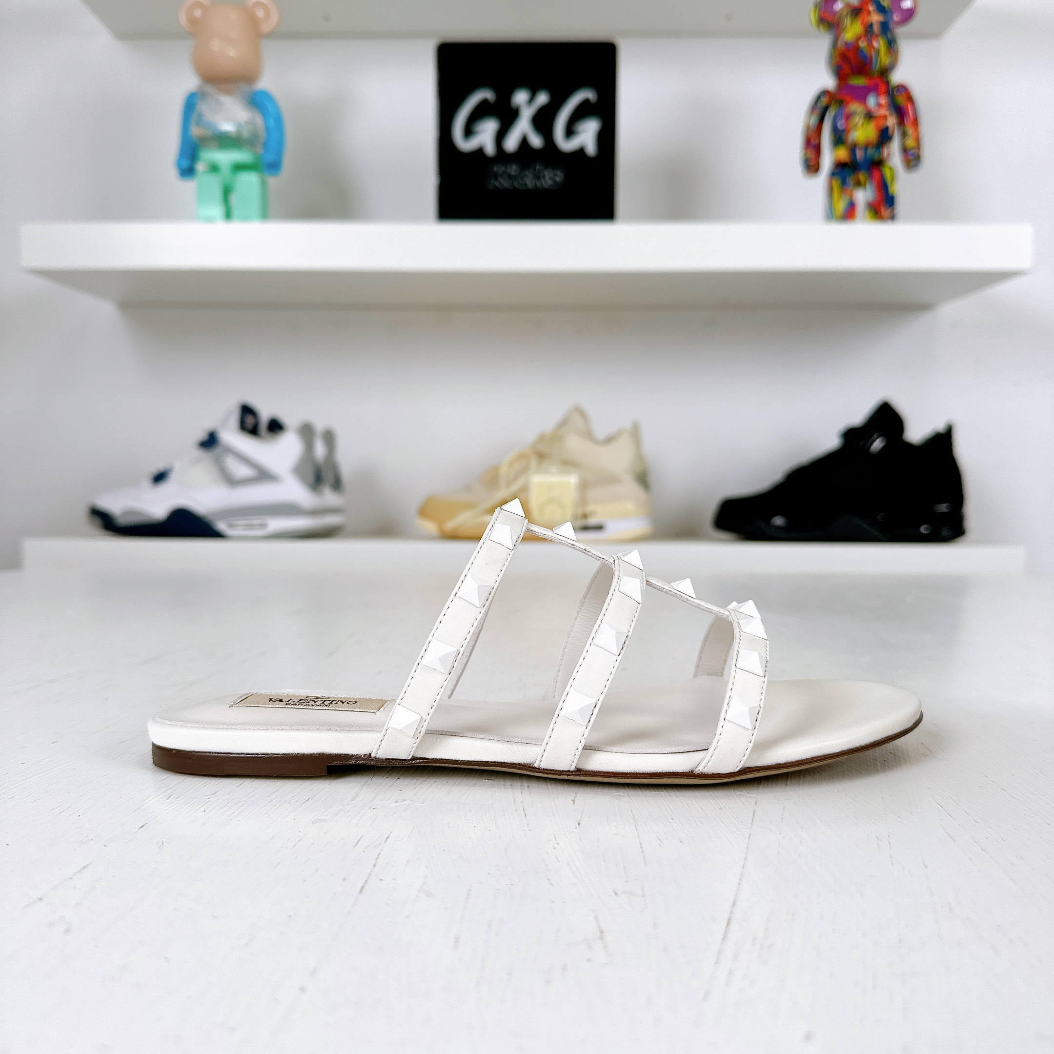 Valentino Rockstud Accents Rubber Slides - Gold Sandals