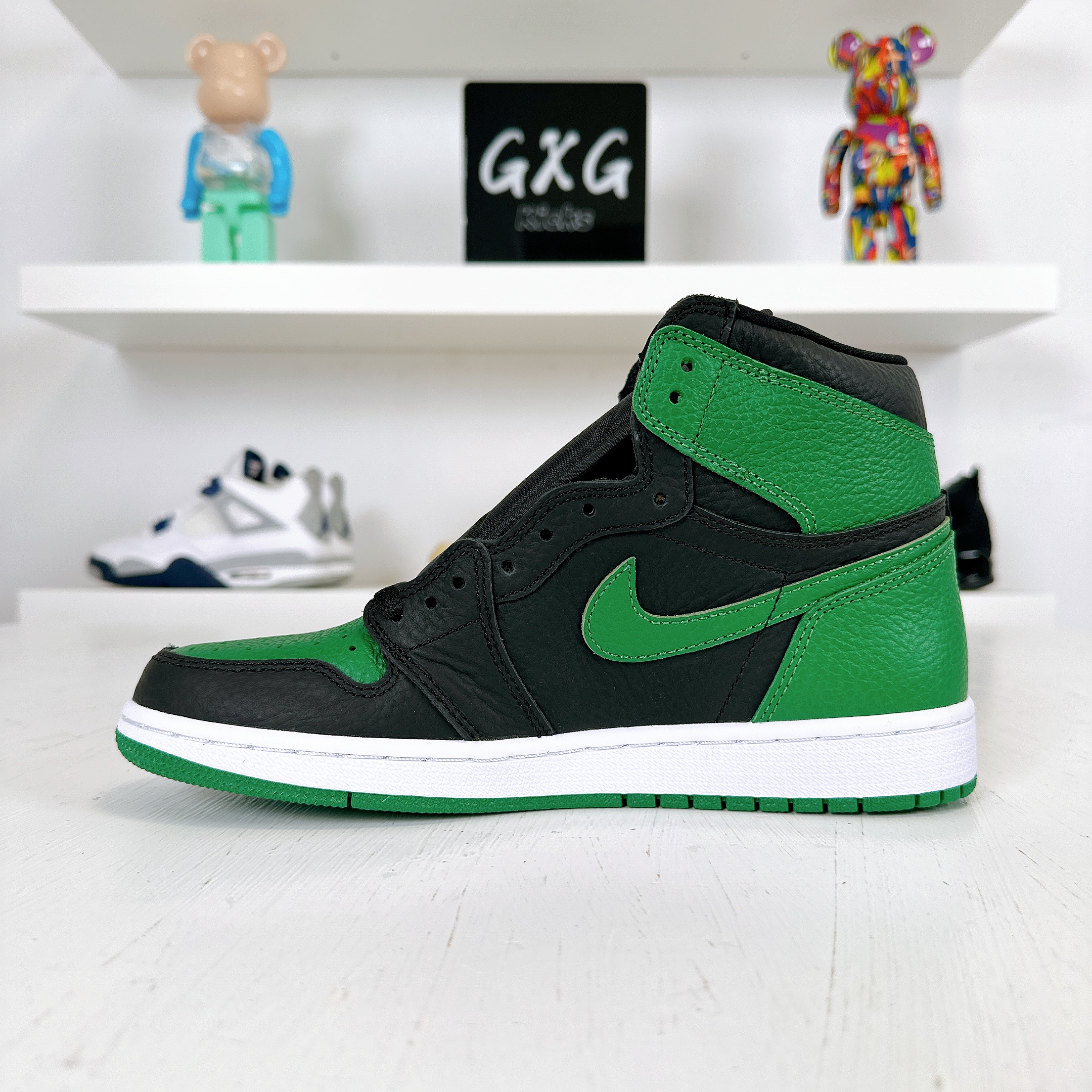 Air Jordan 1 Retro High OG 'Pine Green 2.0' 555088-030