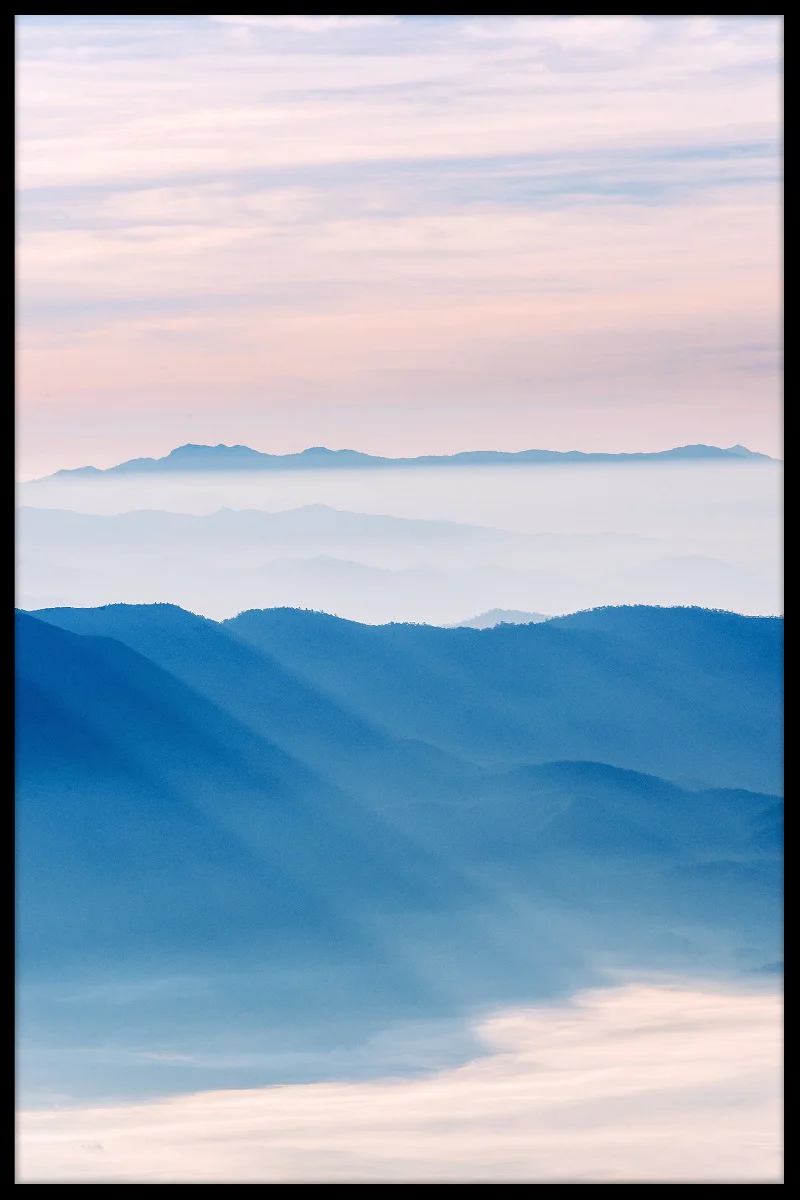 Sun-rays on Mountain juliste