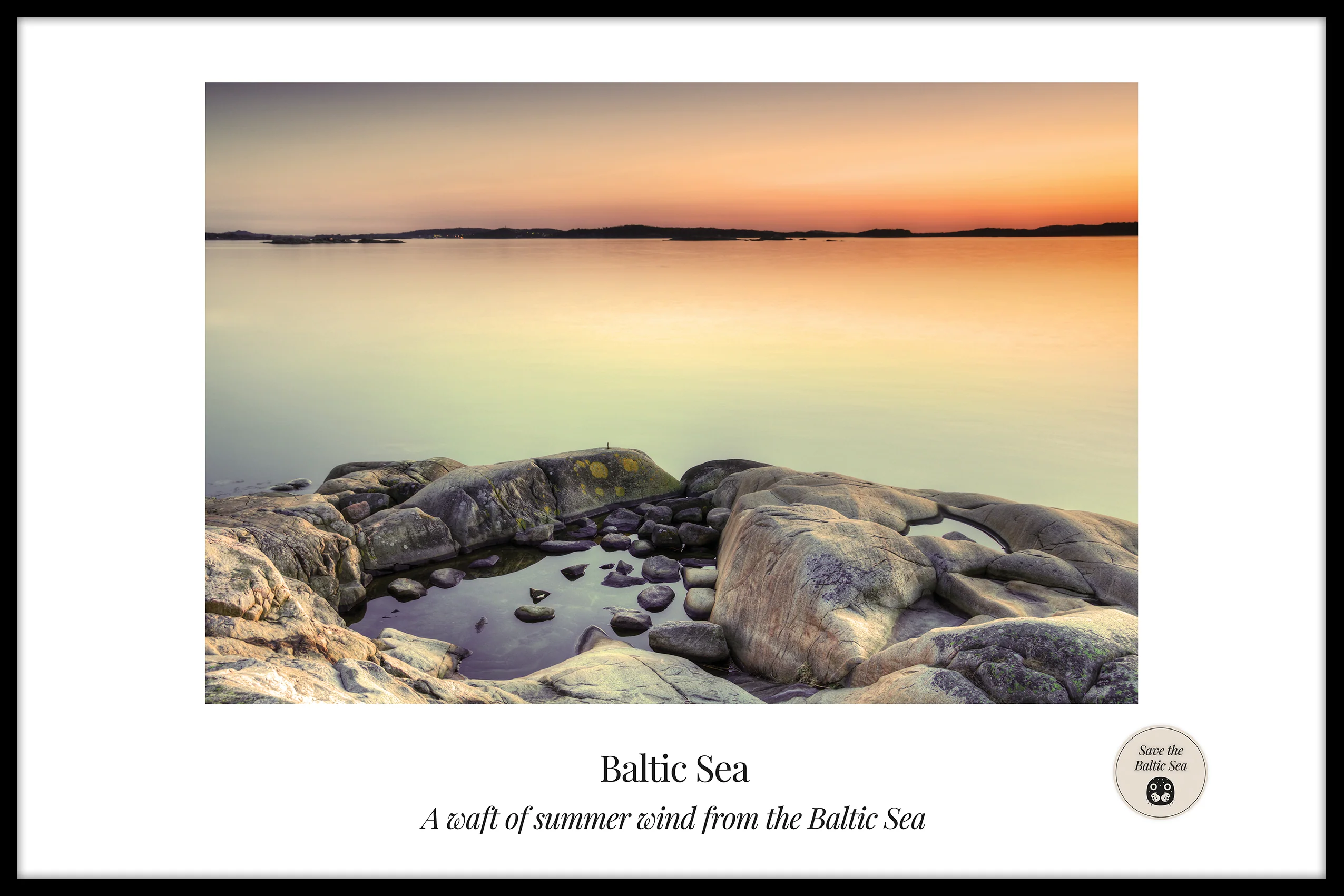 Sunset over the Baltic Sea juliste