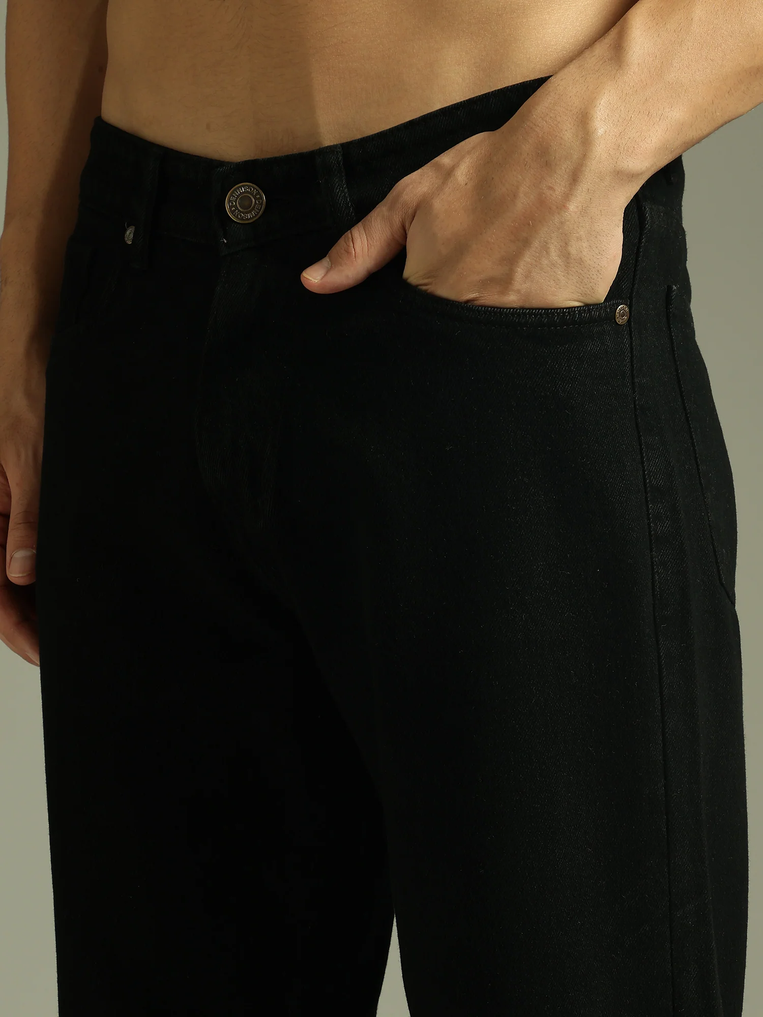 Black: Korean Baggy Jeans