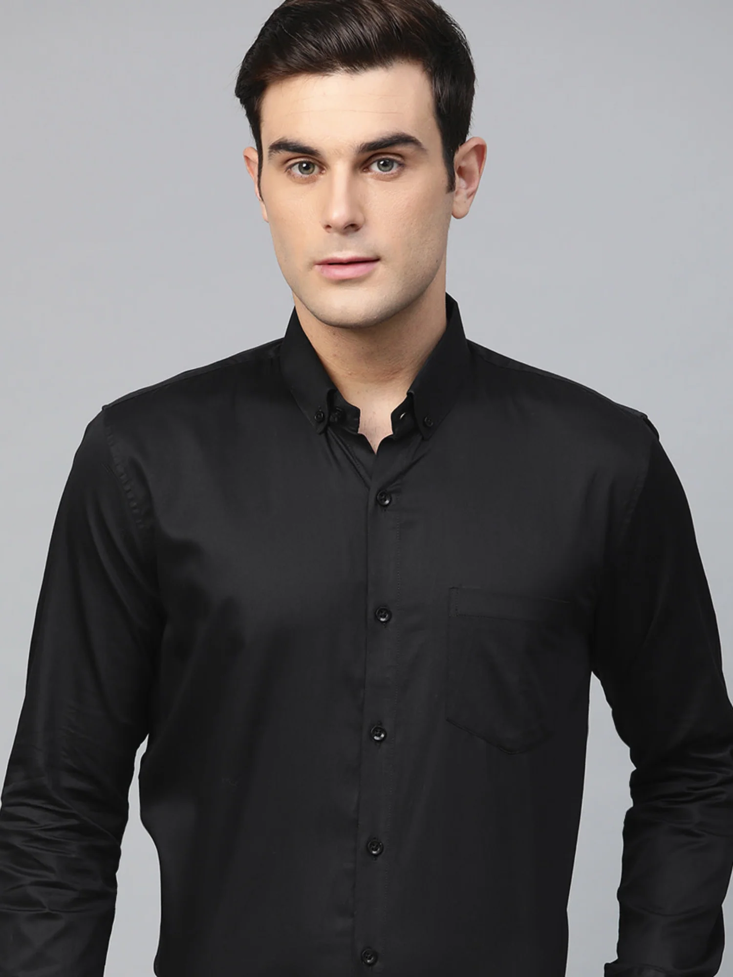 Black: Comfort Regular Fit Solid Formal Shirt