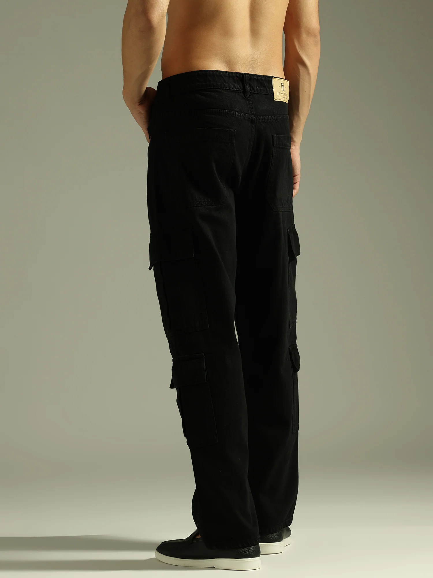 Black: Korean Baggy Cargo Jeans