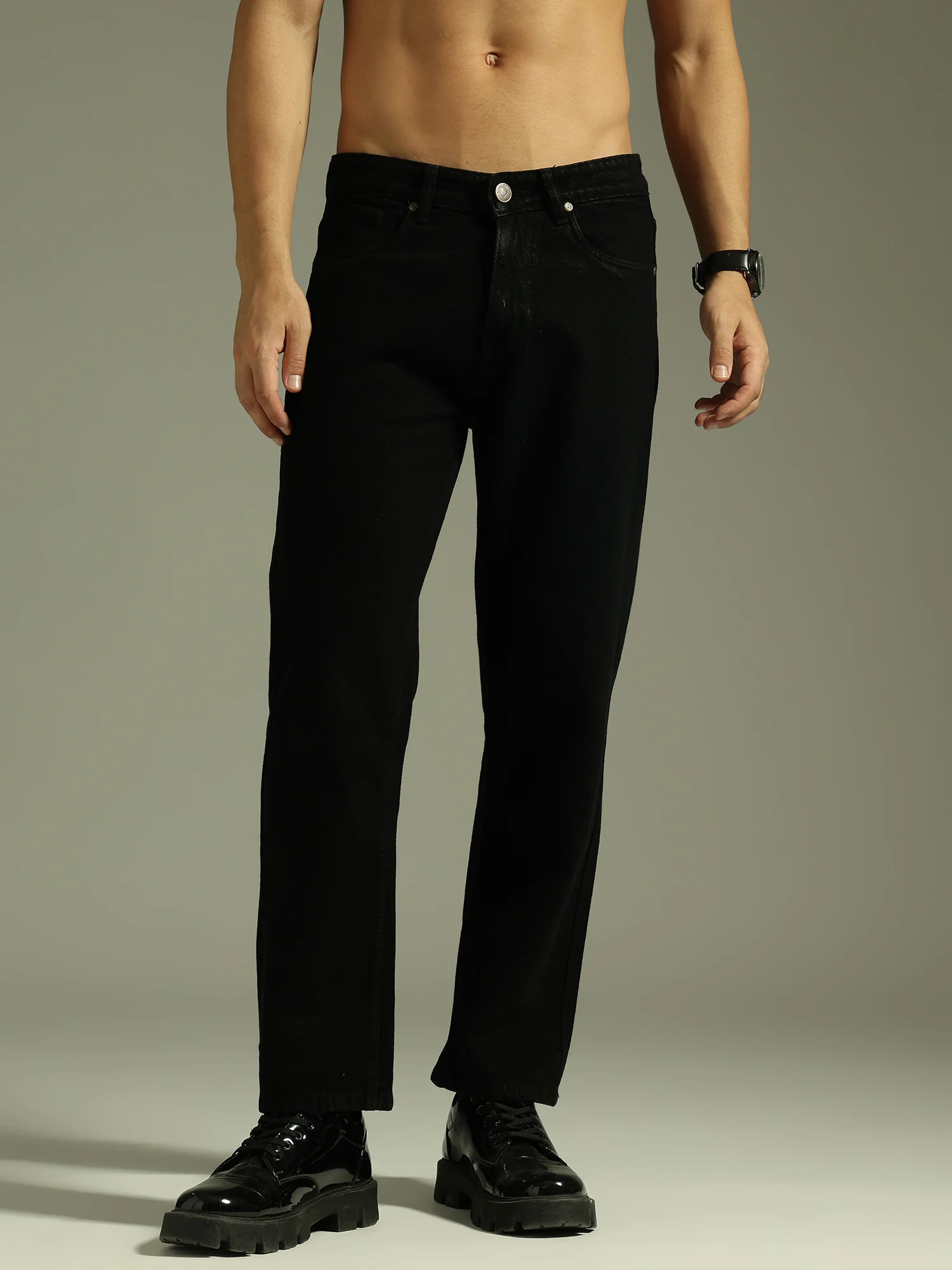 Black: Korean Baggy Jeans