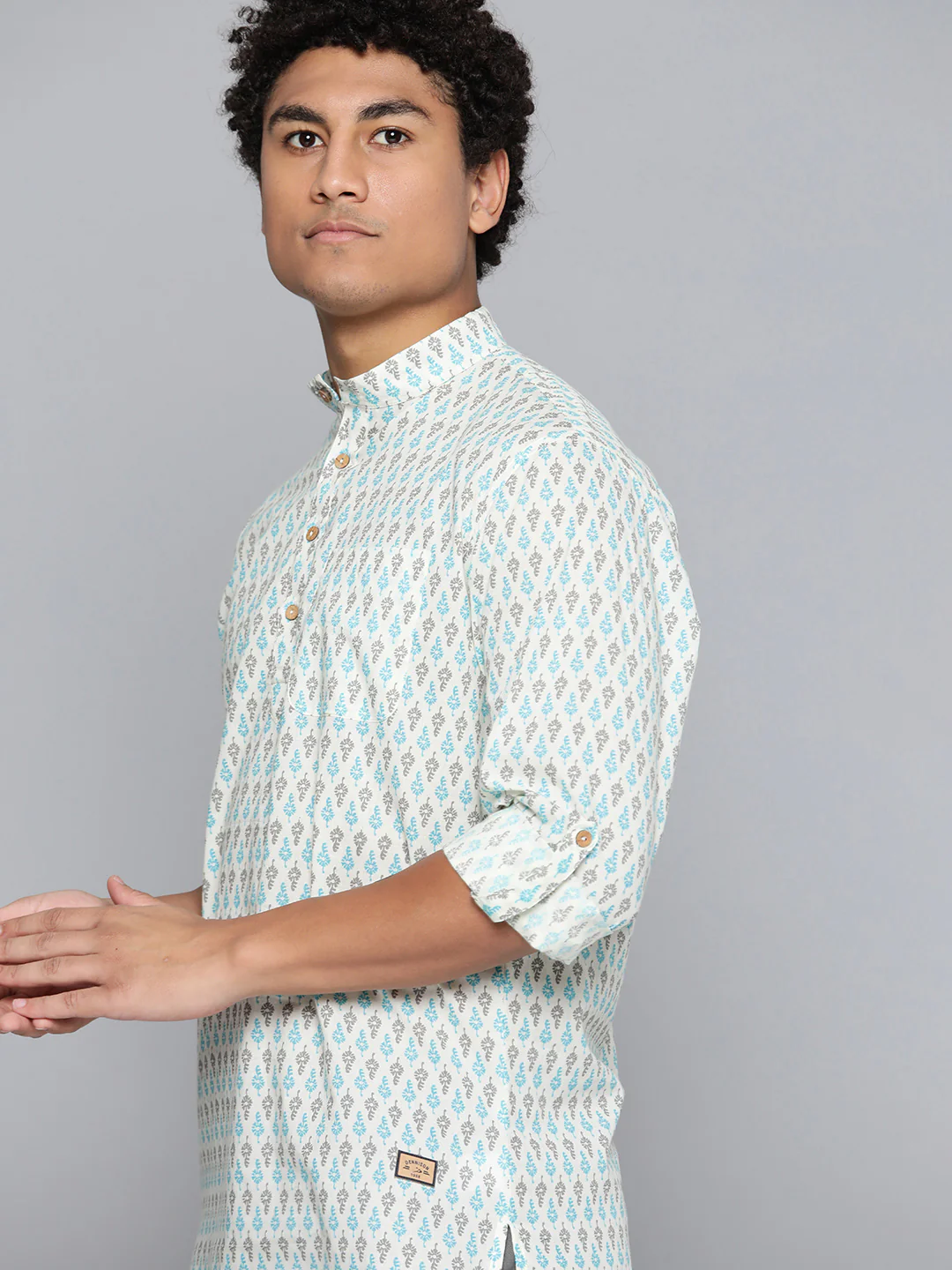 DENNISON Men White & Blue Block Printed Kurta