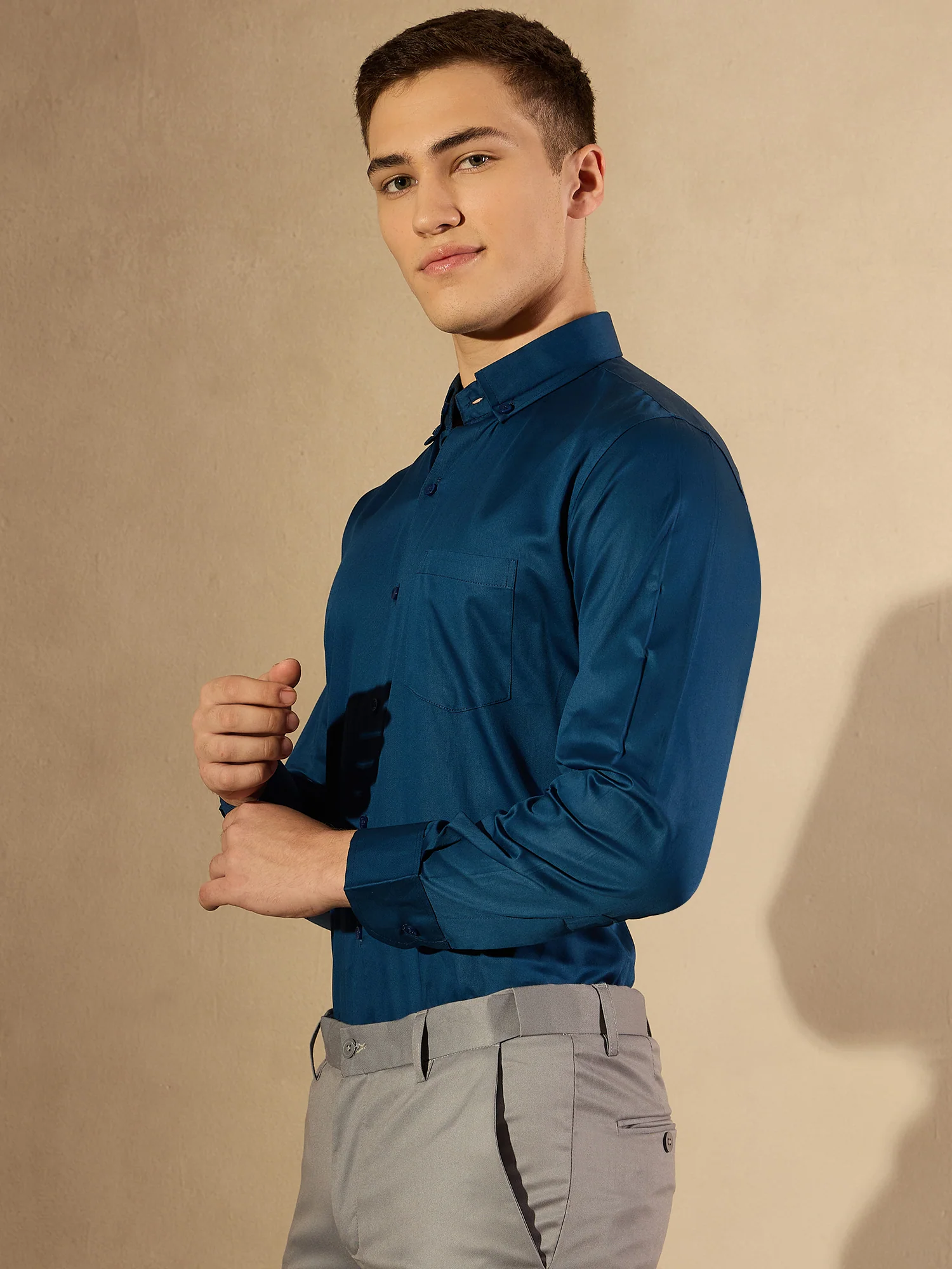 Blue: Comfort Regular Fit Solid Formal Shirt