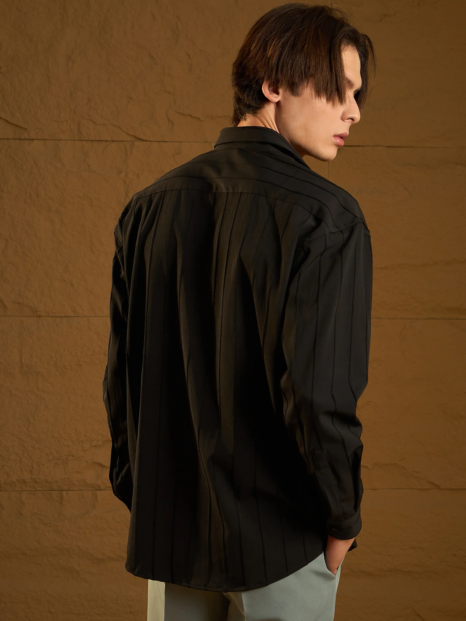 Black: Full Sleeves Oversized Pintuck Shirt