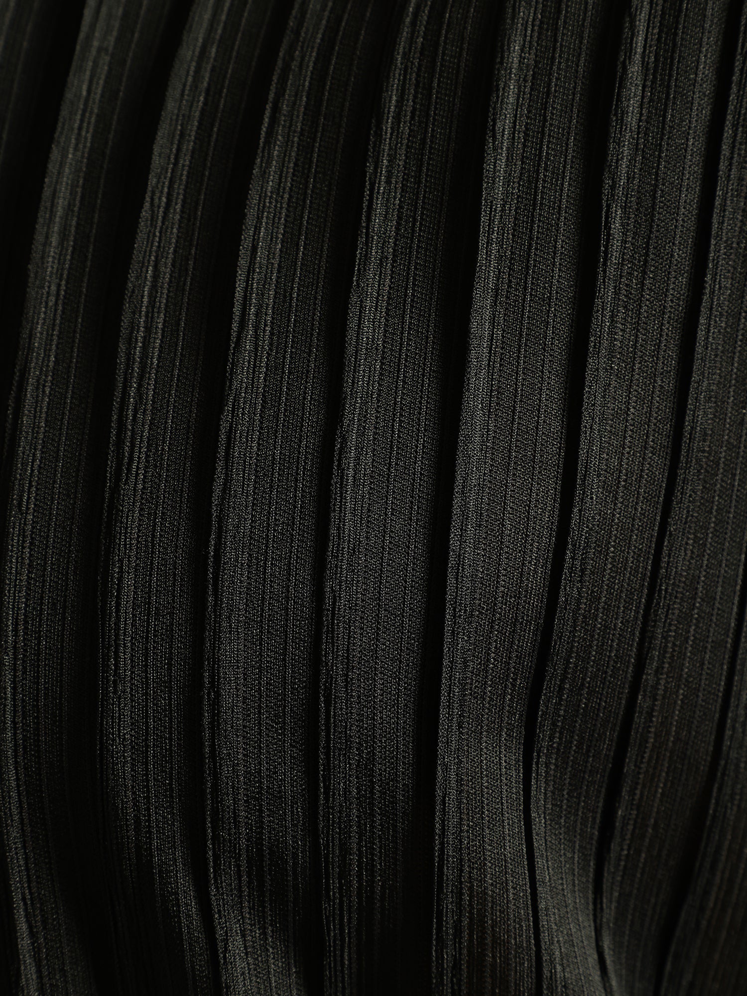 Black: Stretchable Pleated Drop Shoulder Casual Shirt