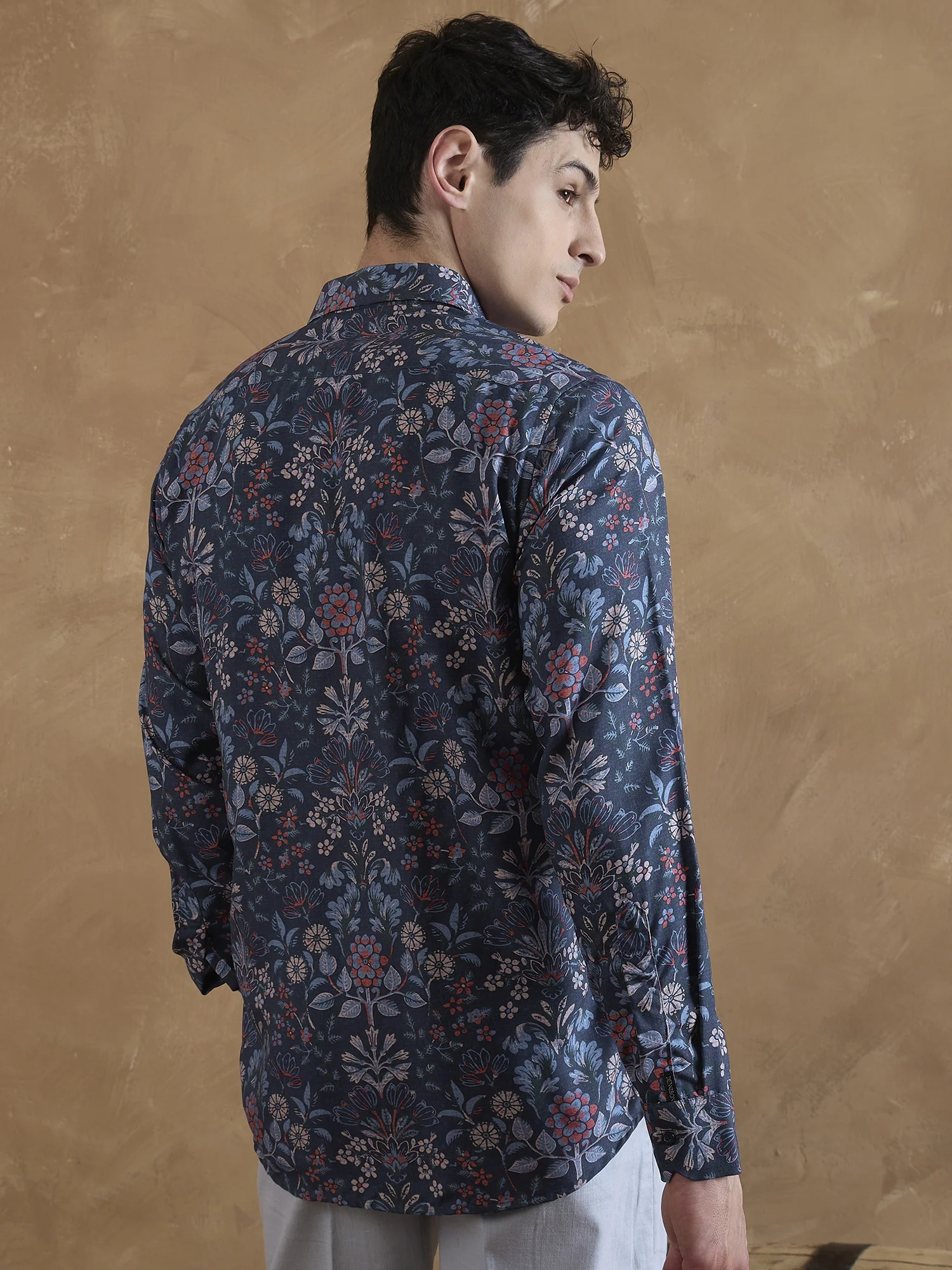Blue: Half Sleeves Floral Printed Shirt