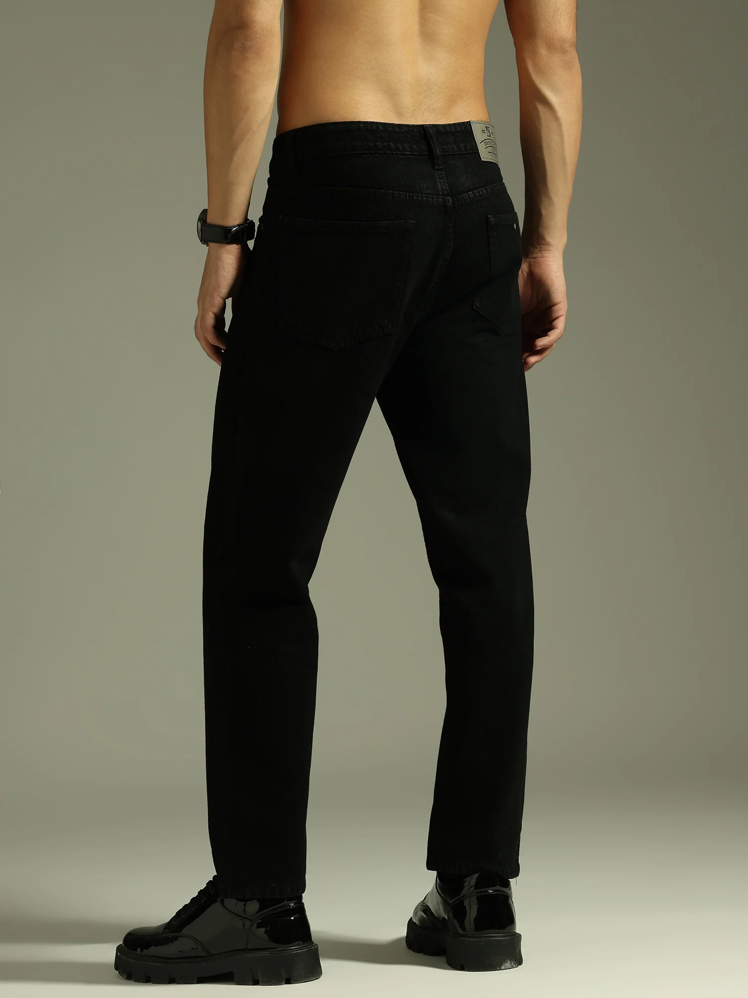 Black: Korean Baggy Jeans
