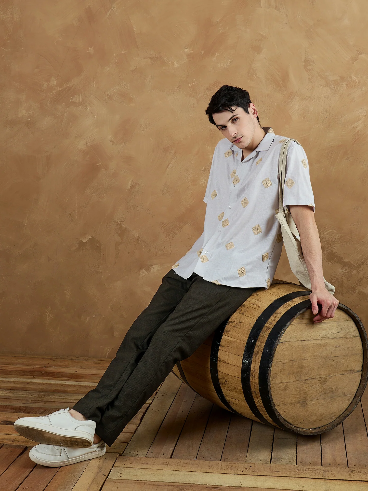 Brown: Checkered Self design Trouser