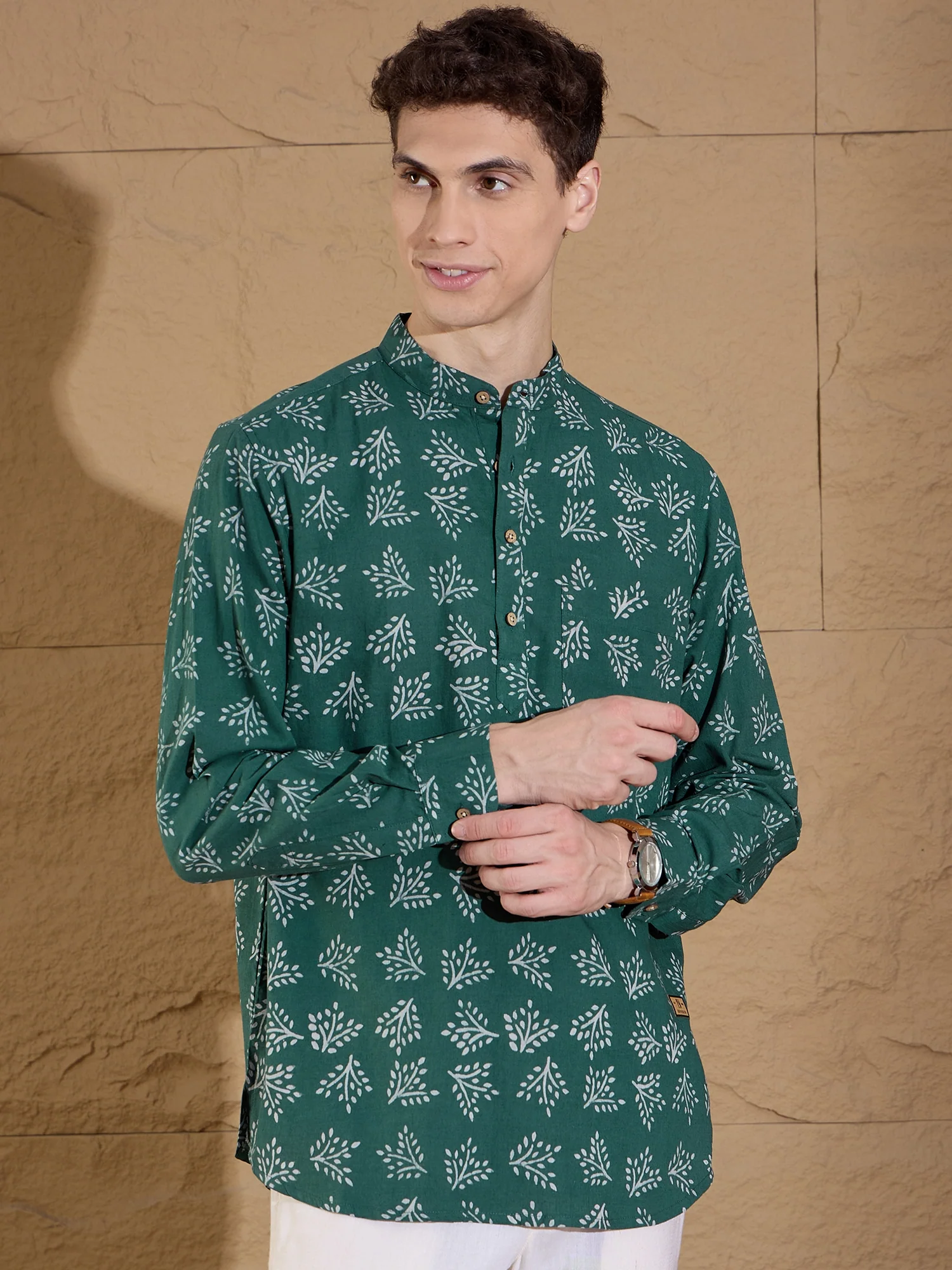 Green and White:Full Sleeves Block Printed Floral Kurta