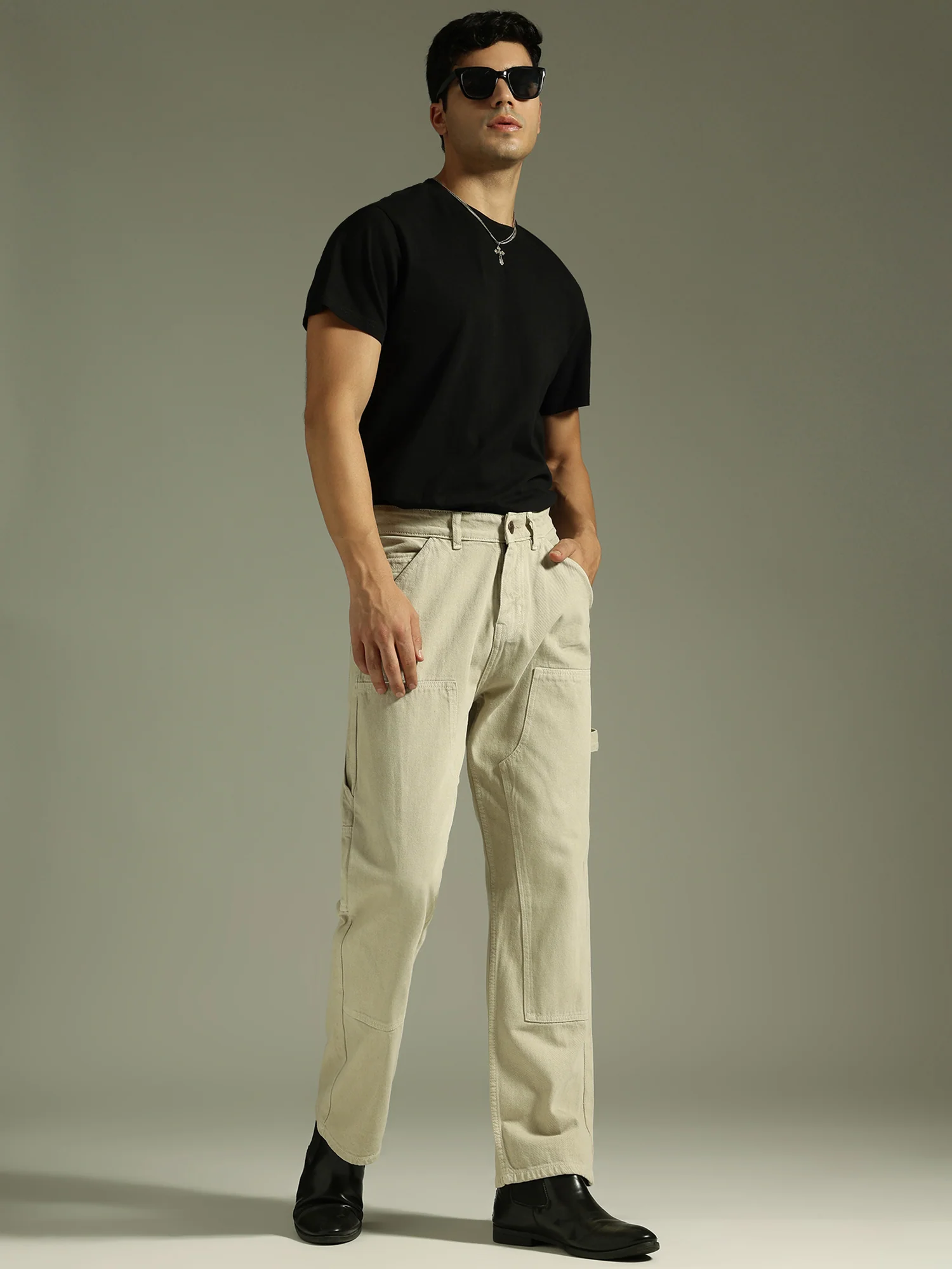 Beige: Baggy Fit Carpenter Jeans