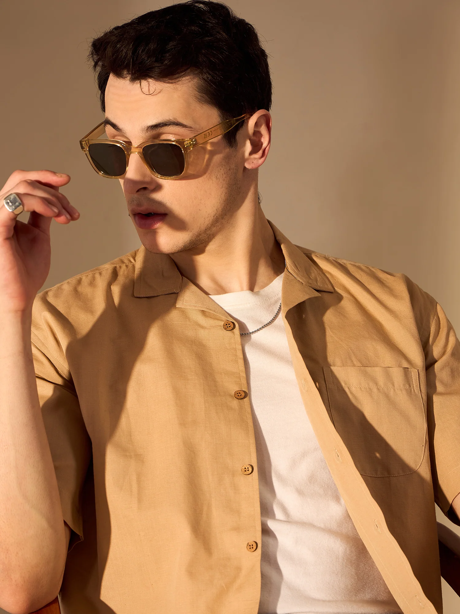 Dark Beige: Half Sleeves Sustainable Hemp Oversize Shirt
