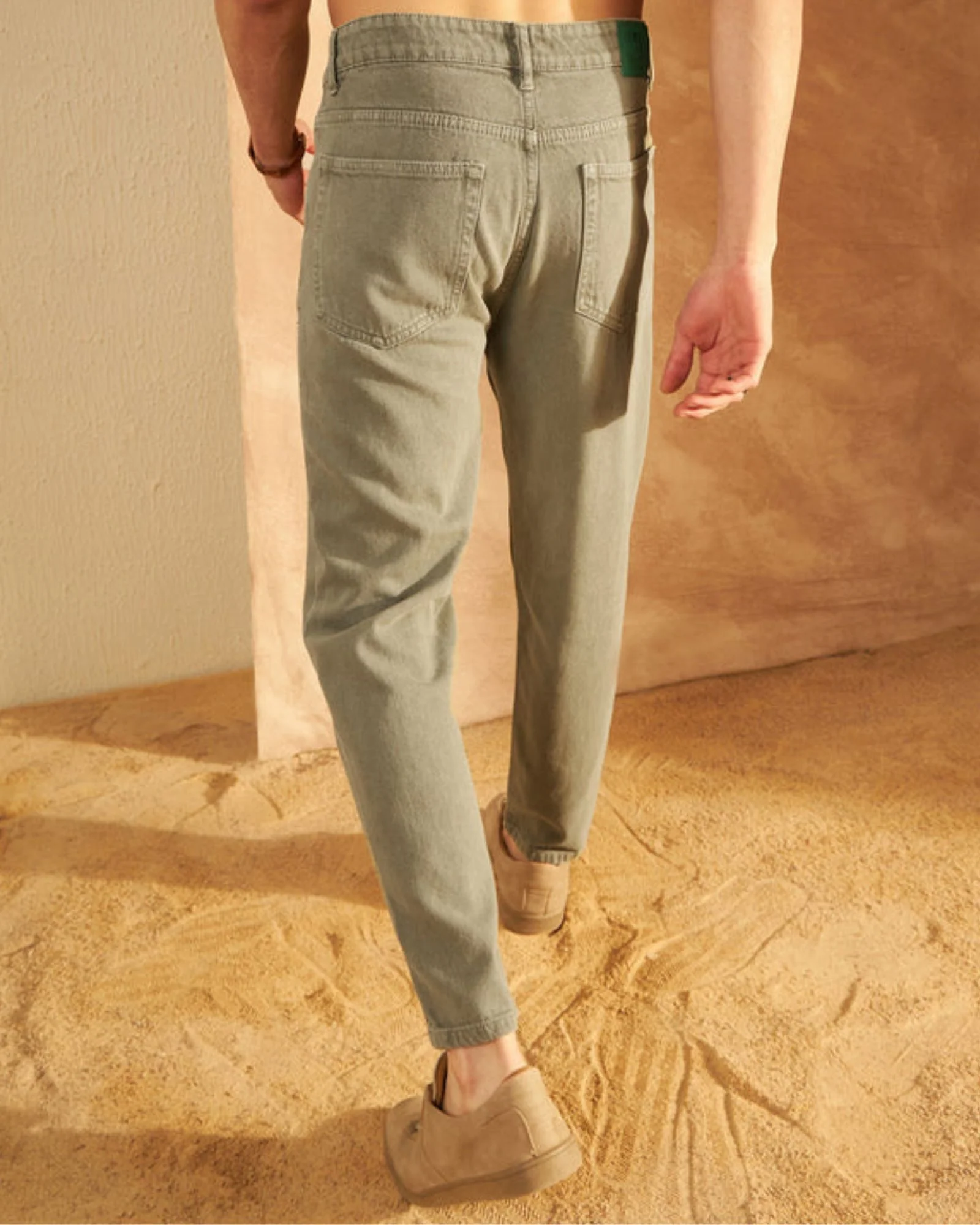 Olive: Mom Fit Jeans