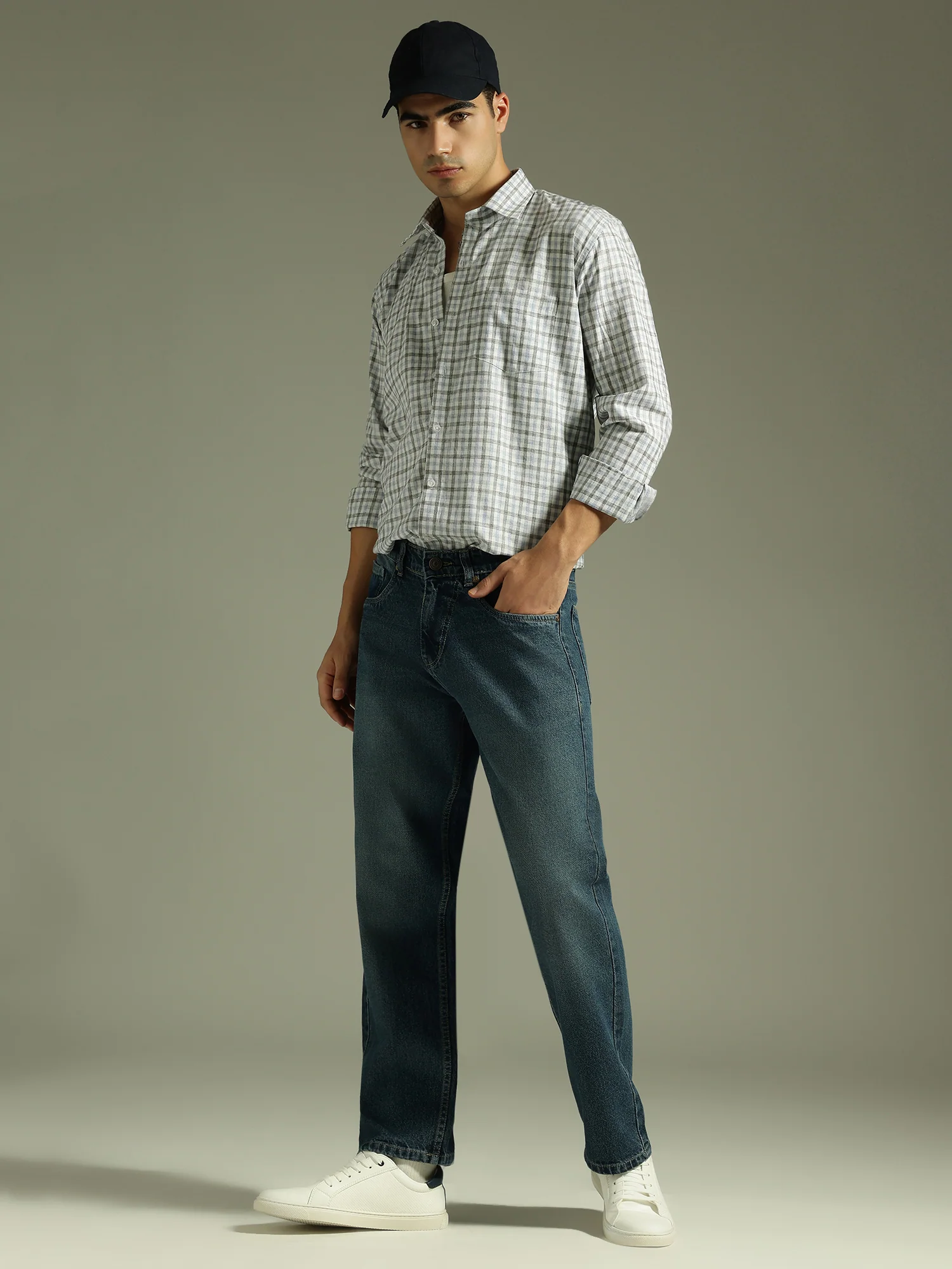 Blue & White: Full Sleeves Checkered Shirt