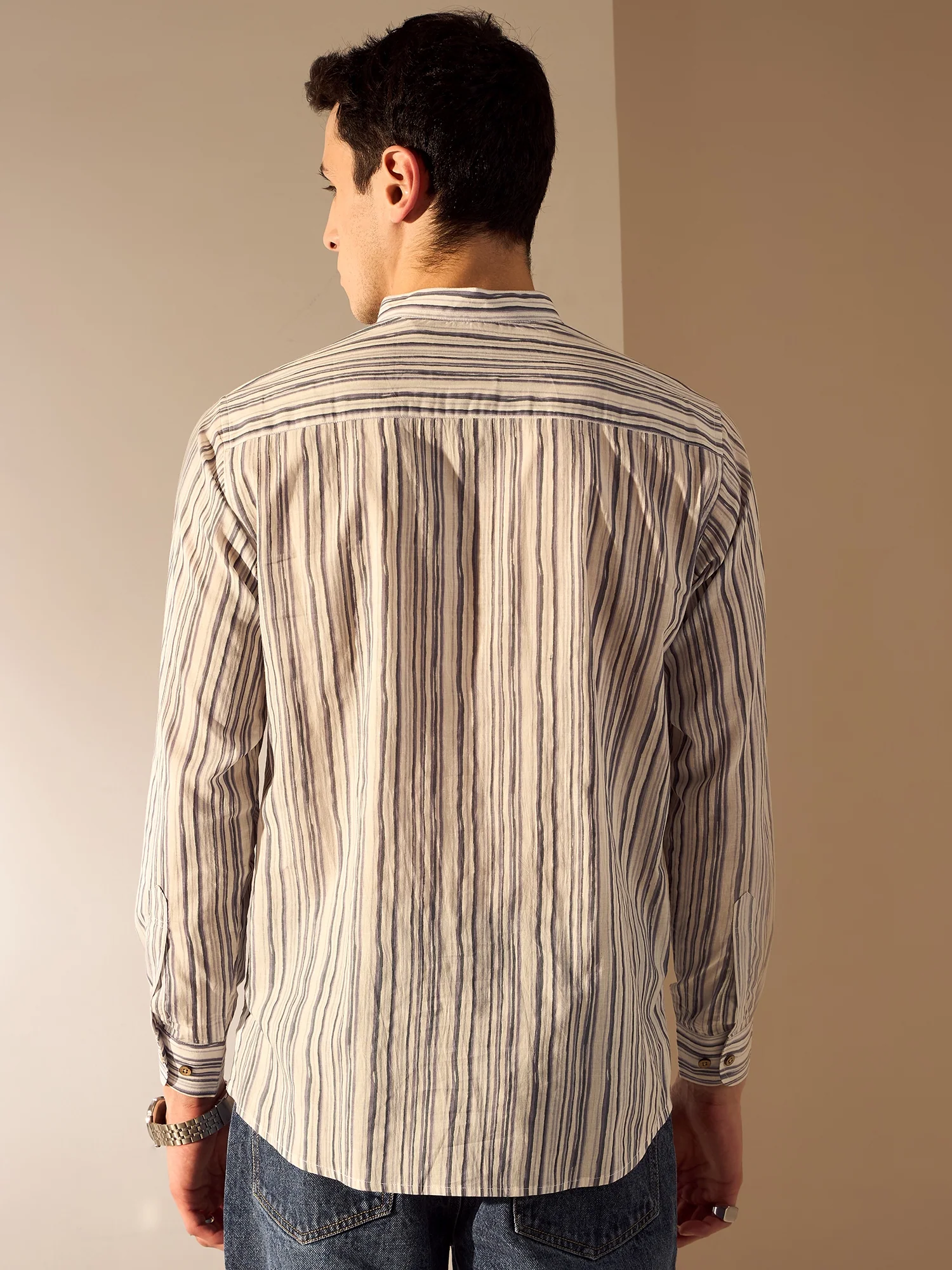 Grey & White: Striped Printed Sustainable Short Kurta