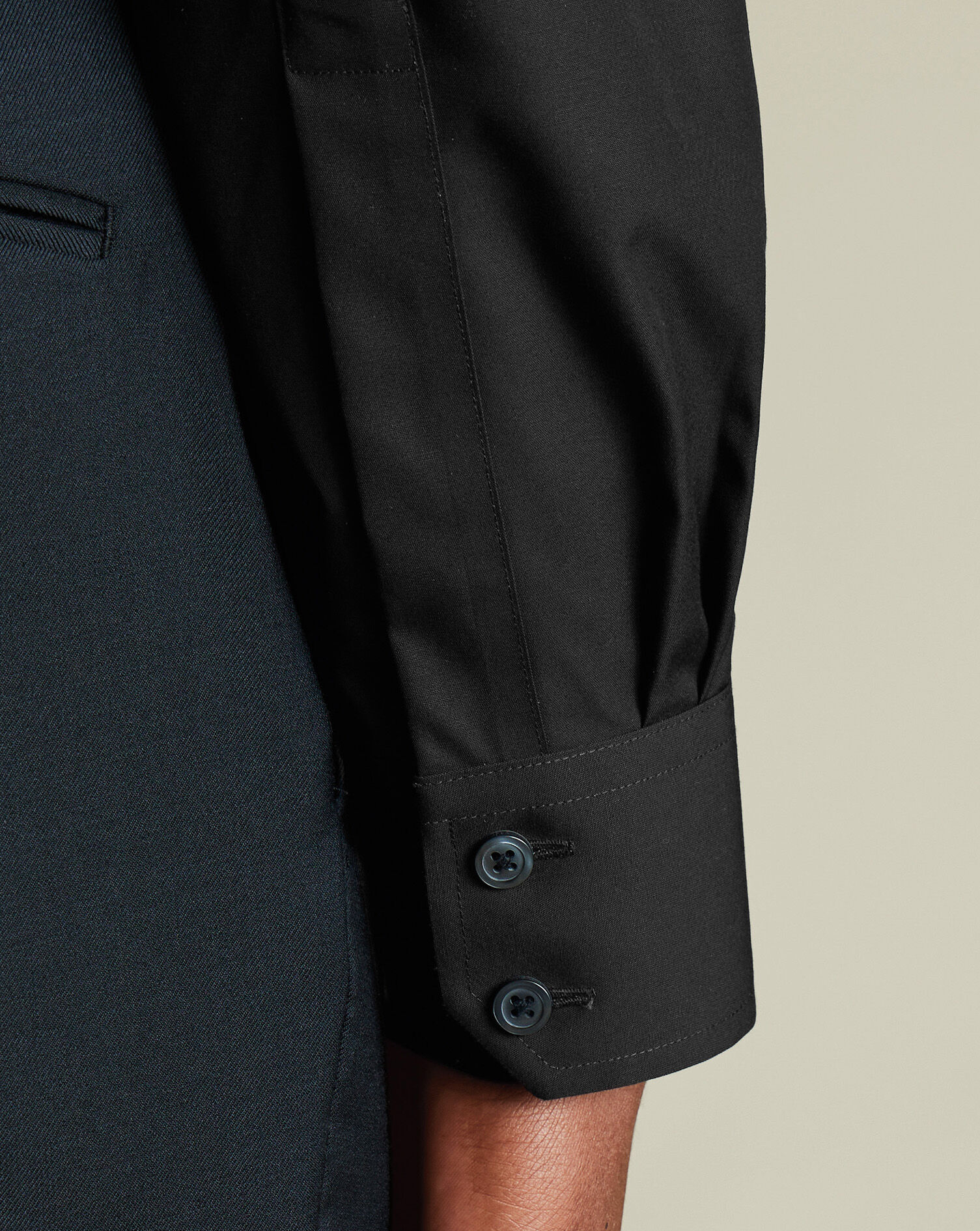 Spread Collar Non-Iron Poplin Shirt - Black