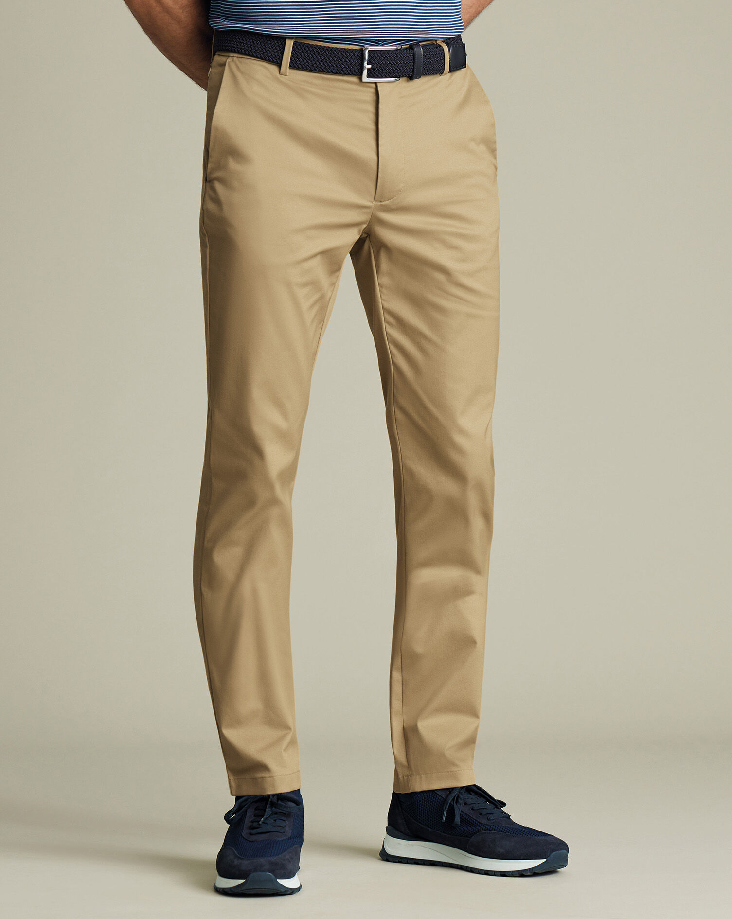 Performance Chinos - Tan